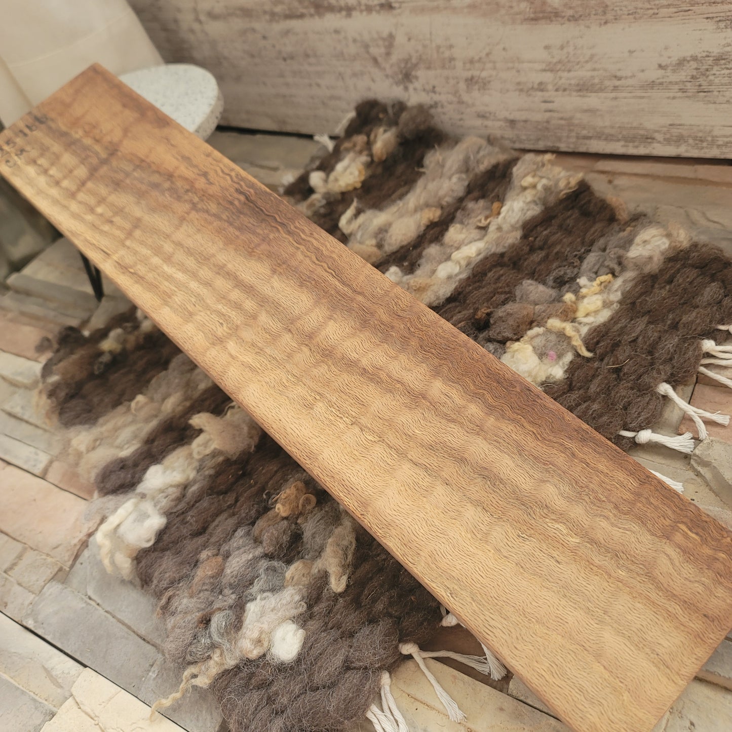 23" Goldilocks Peg Loom - Curly Red Oak - 25-166