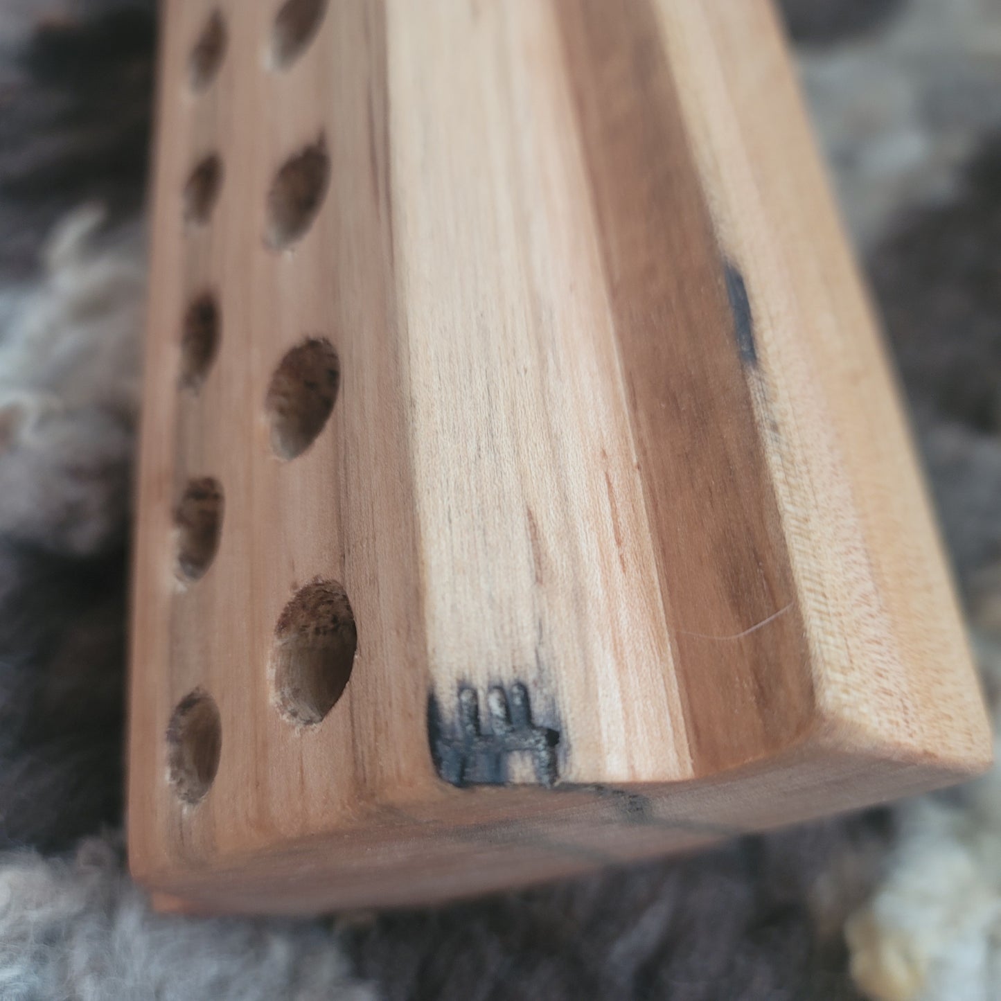 24" 2 Row Ambrosia Maple Peg Loom - 25-197