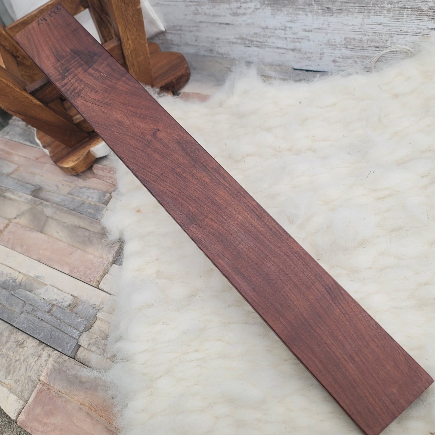 24" Dainty Lady Peg Loom - Black Walnut - 24-193