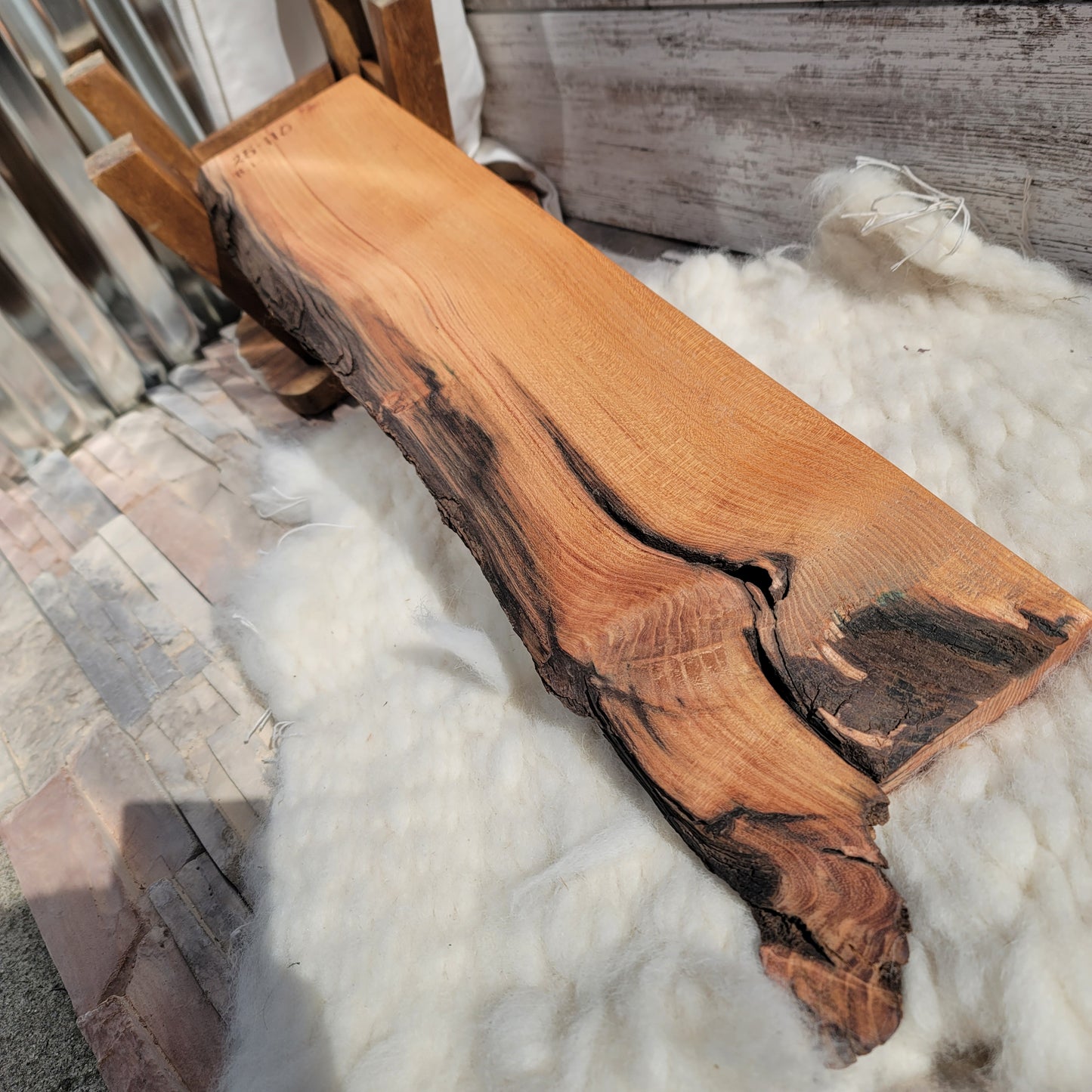 24" Goldilocks Peg Loom - Live Edge - Black Locust - 25-110
