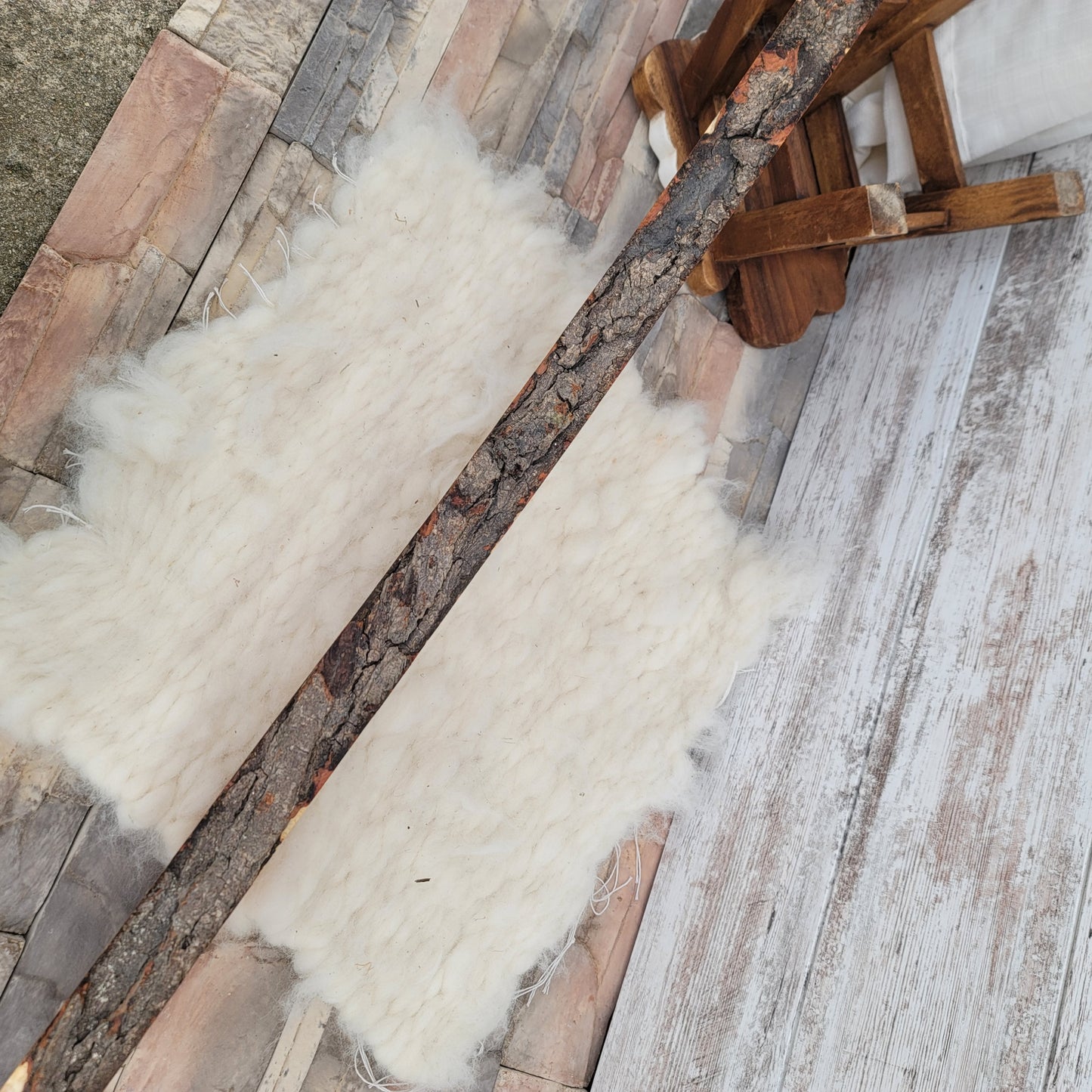 37" Goldilocks Peg Loom - Live Edge - Black Locust - 25-102
