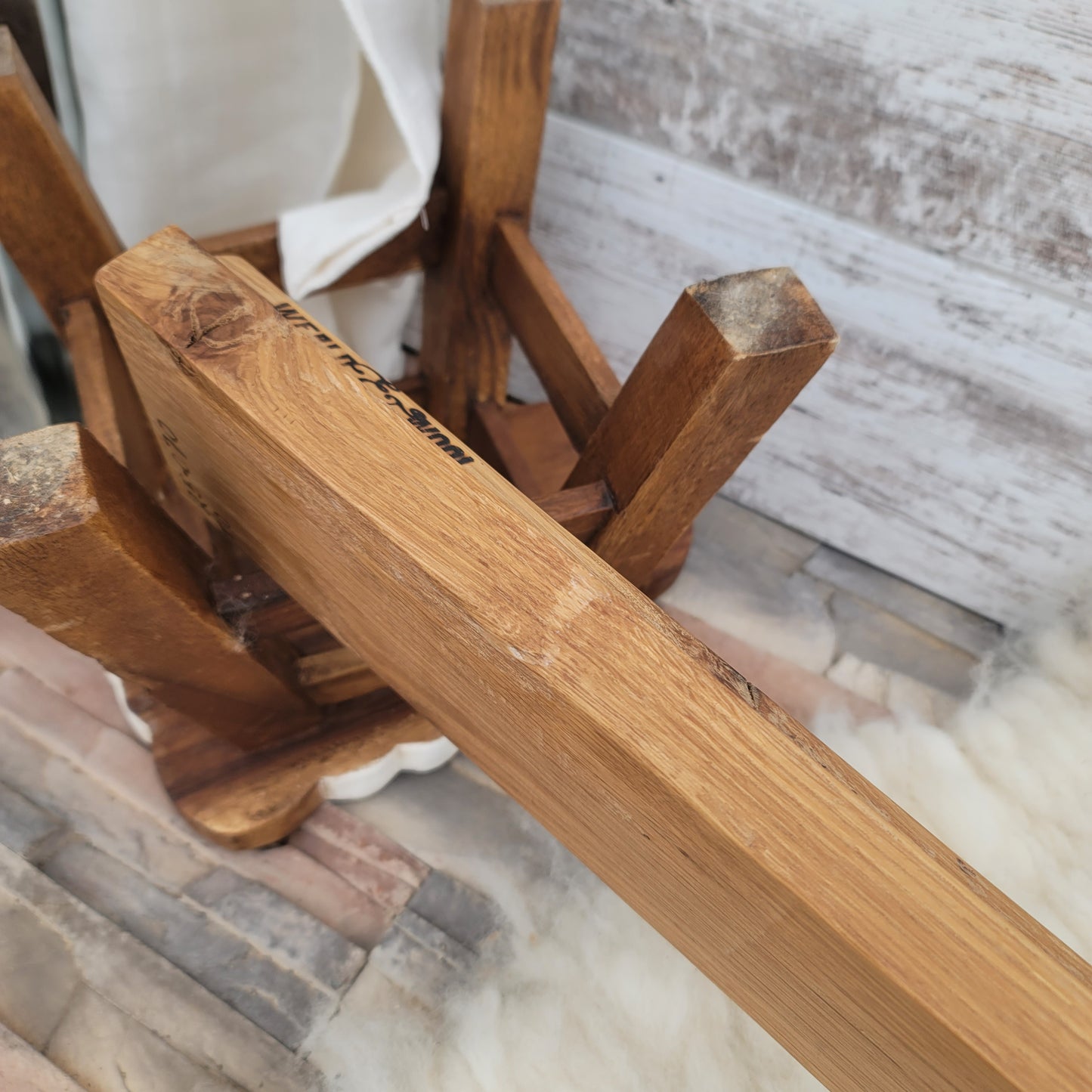 36" Goldilocks Peg Loom - White Tiger Oak - 25-070