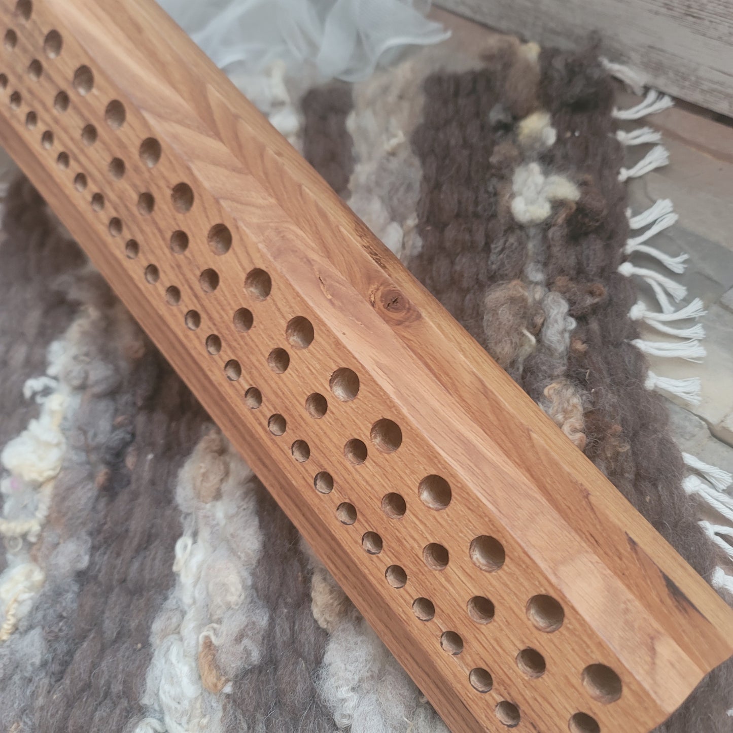 24" Goldilocks Peg Loom - White Tiger Oak - 25-193