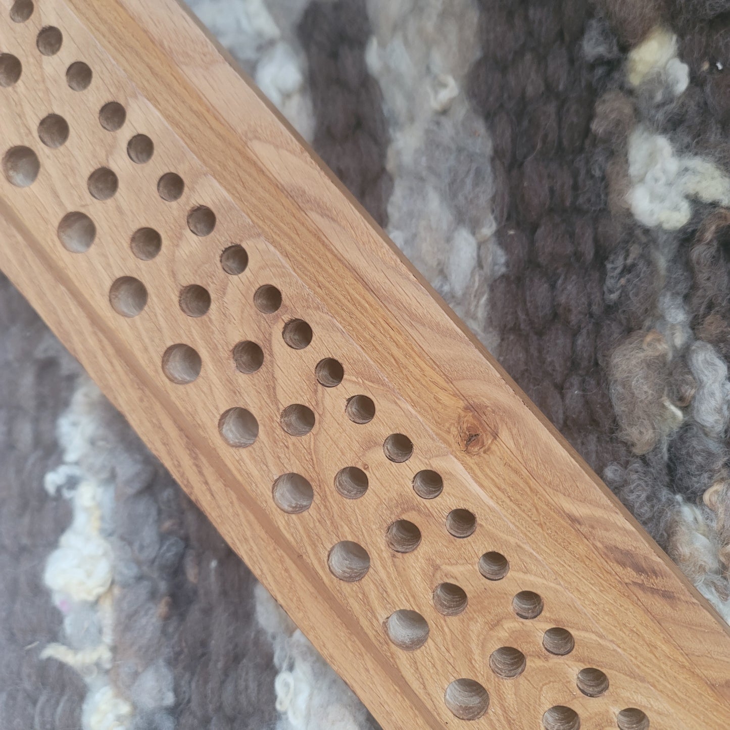 28" Goldilocks Peg Loom - White Tiger Oak - 25-195