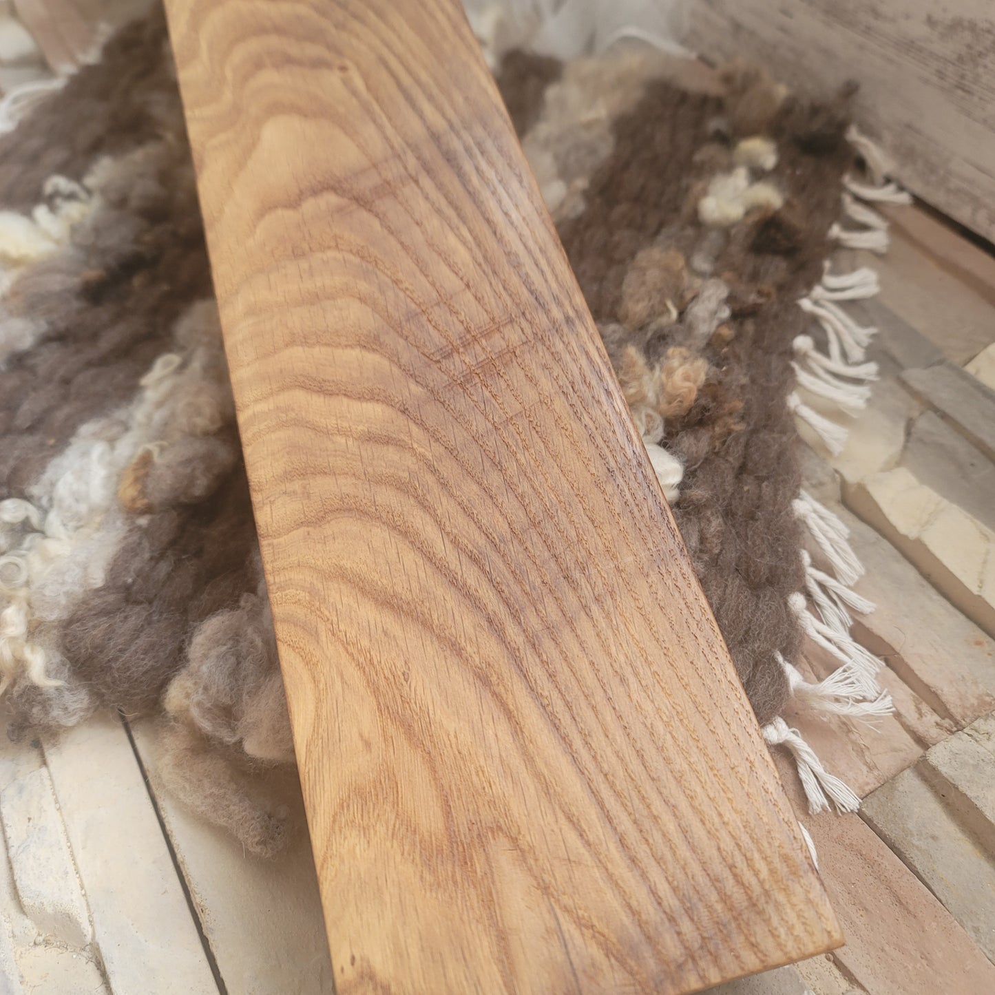 28" Goldilocks Peg Loom - White Tiger Oak - 25-195