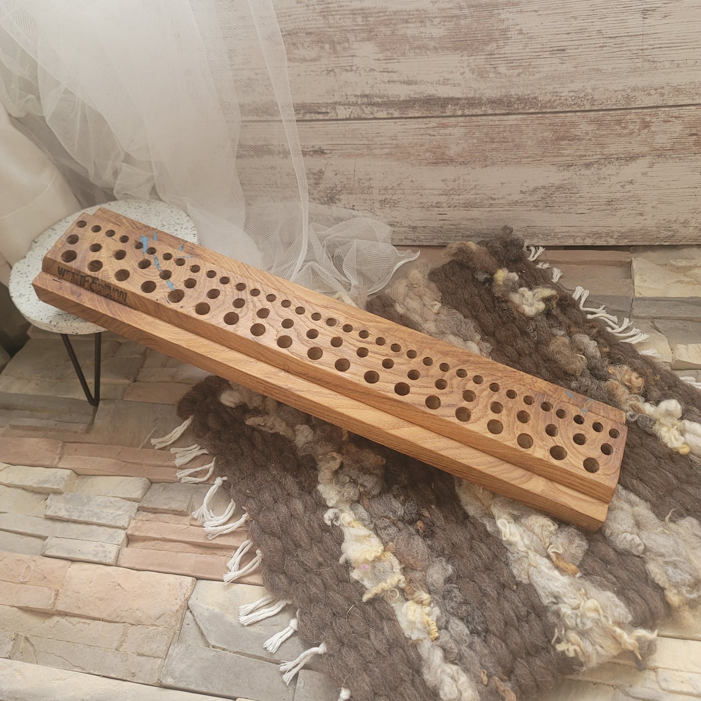 24" Goldilocks Peg Loom - White Tiger Oak with Blue Accents - 25-194