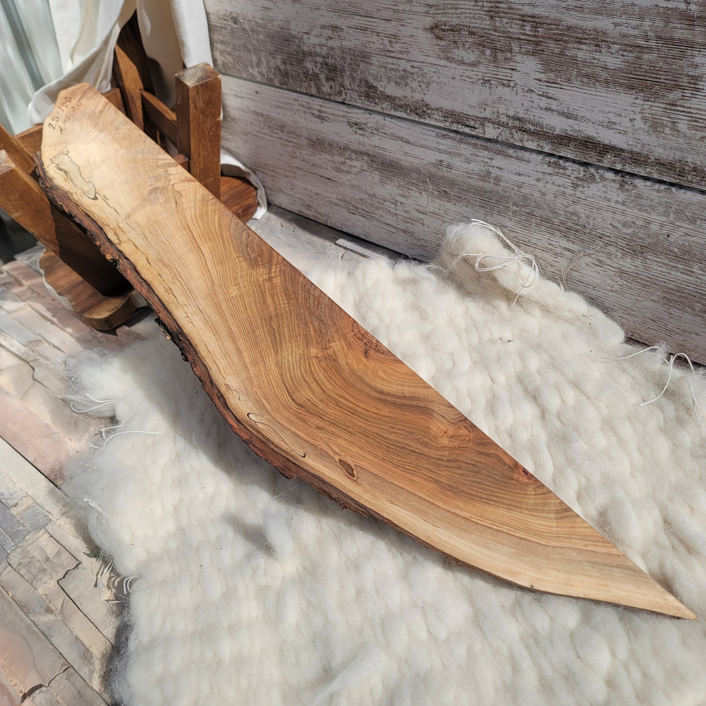 23" Ambrosia Maple Live Edge Goldilocks Peg Loom - 25-100