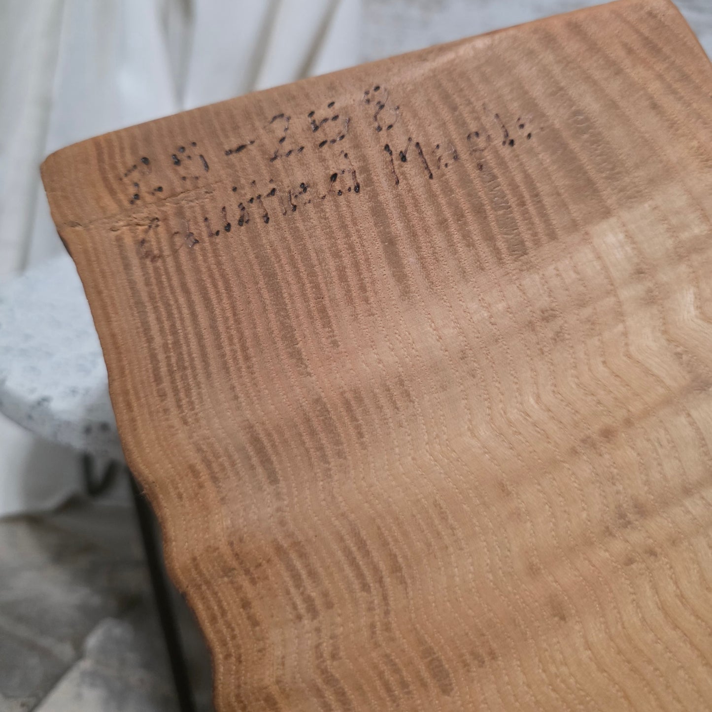 10" Goldilocks Peg Loom - Live Edge Quilted Maple - 25-258