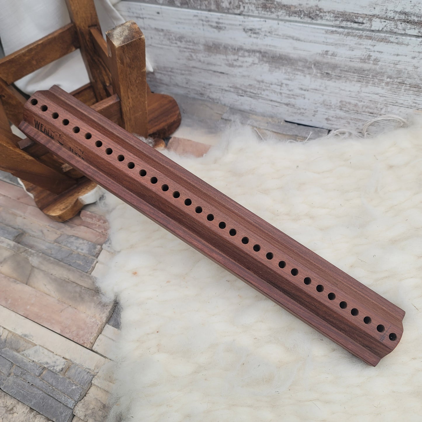 20" Dainty Lady Peg Loom - Black Walnut - 24-054