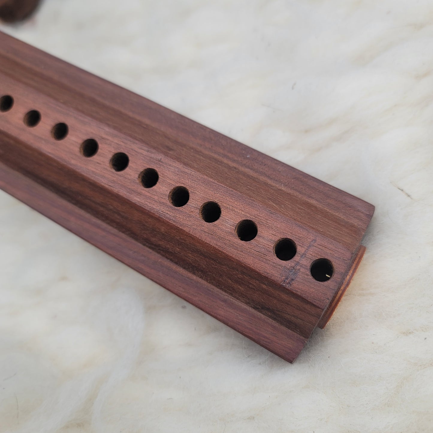20" Dainty Lady Peg Loom - Black Walnut - 24-054