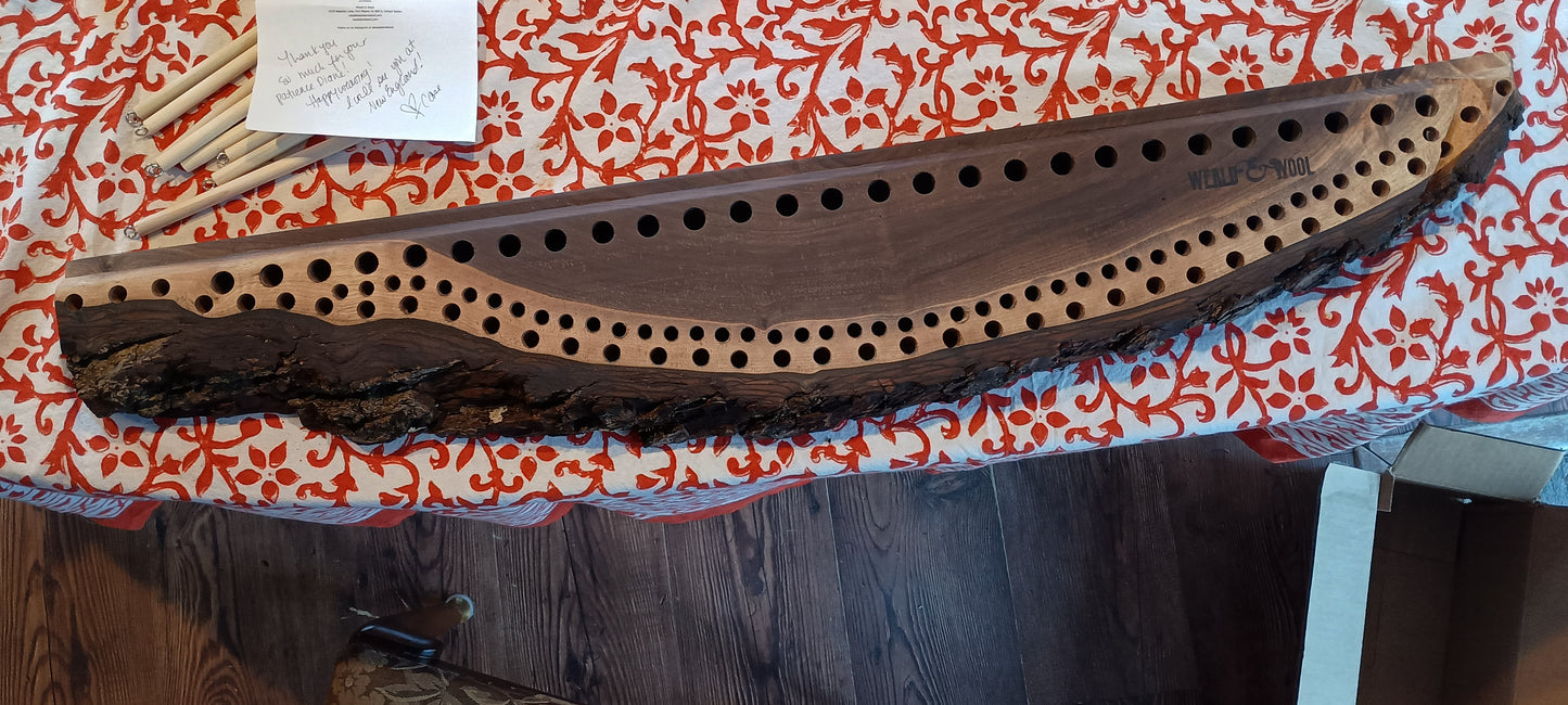 2.046.4 37" Live Edge Walnut Goldilocks Peg Loom