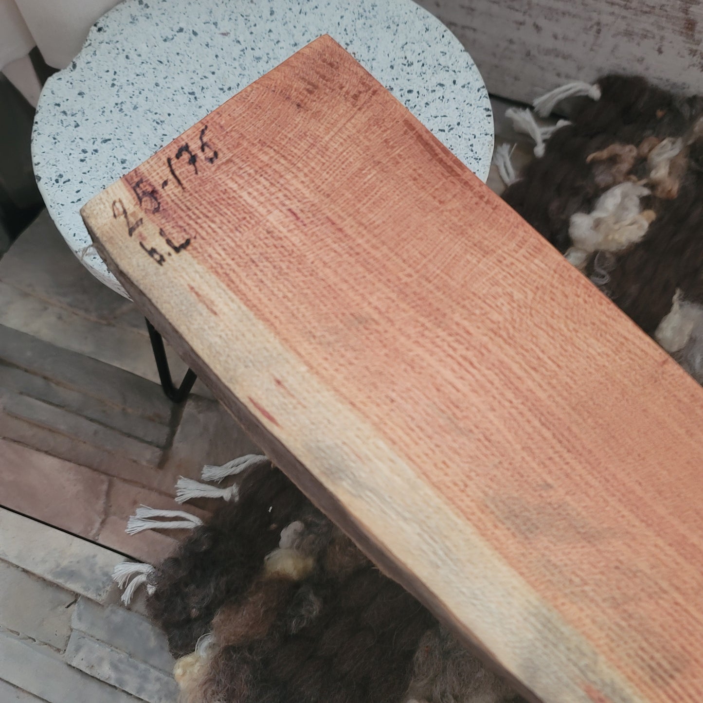 24" Goldilocks Peg Loom - Live Edge - Black Locust - 25-175
