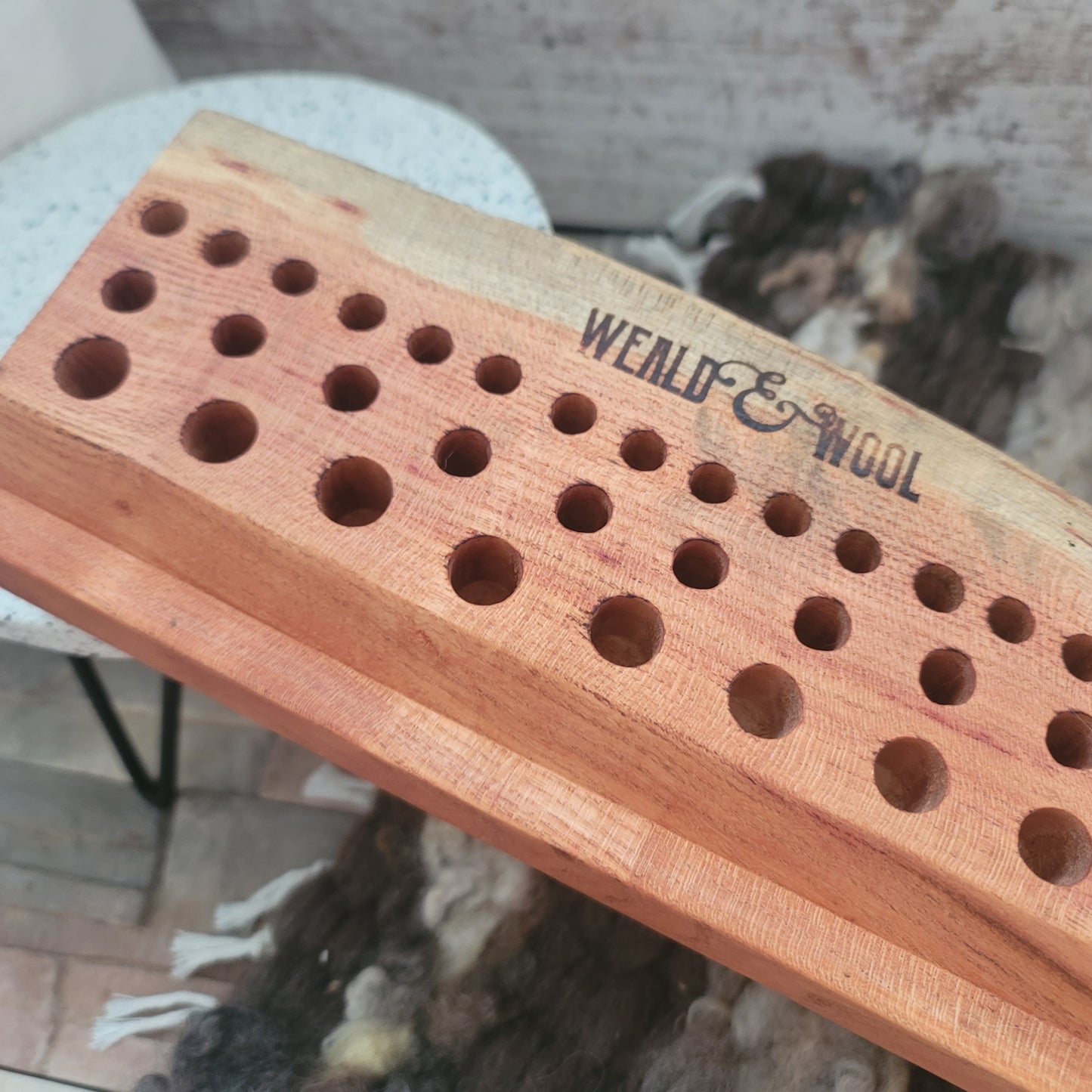 24" Goldilocks Peg Loom - Live Edge - Black Locust - 25-175