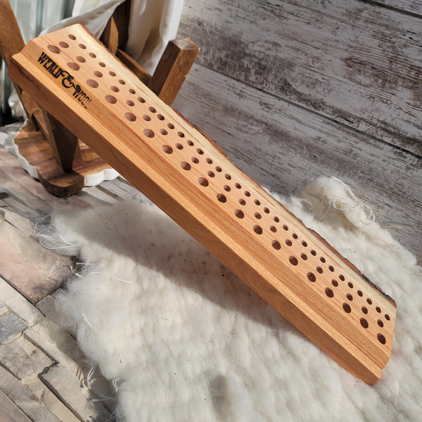 21" Black Locust Live Edge Goldilocks Peg Loom - 25-104