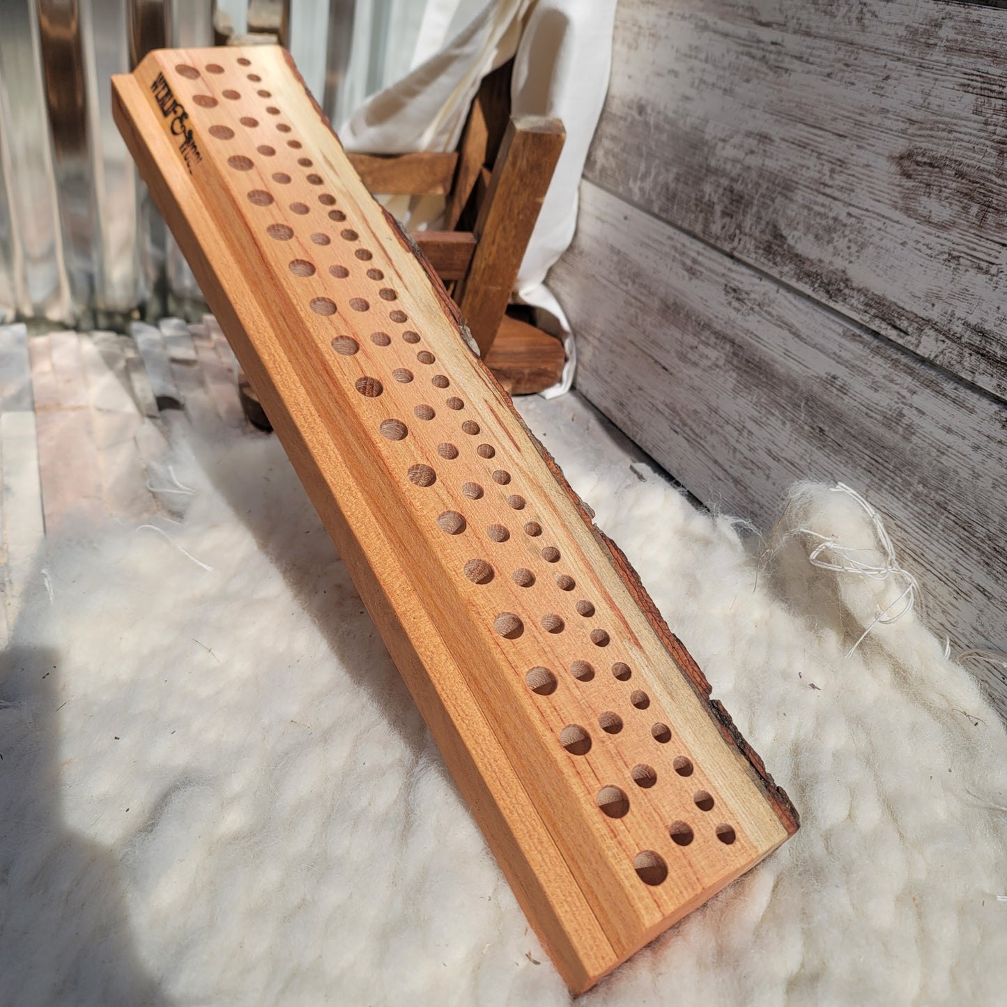 21" Black Locust Live Edge Goldilocks Peg Loom - 25-104
