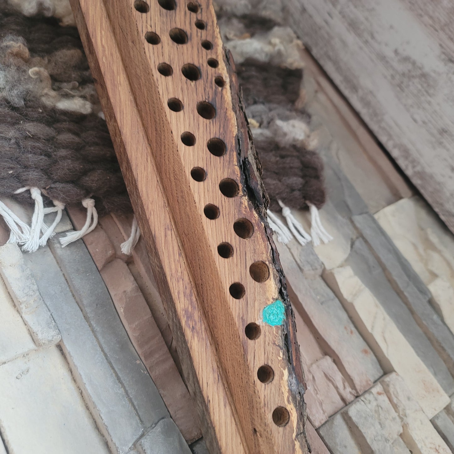 28" Goldilocks Peg Loom - White Oak - Live Edge - 25-174