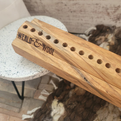 24" Dainty Lady Peg Loom - Ambrosia Maple 25-172