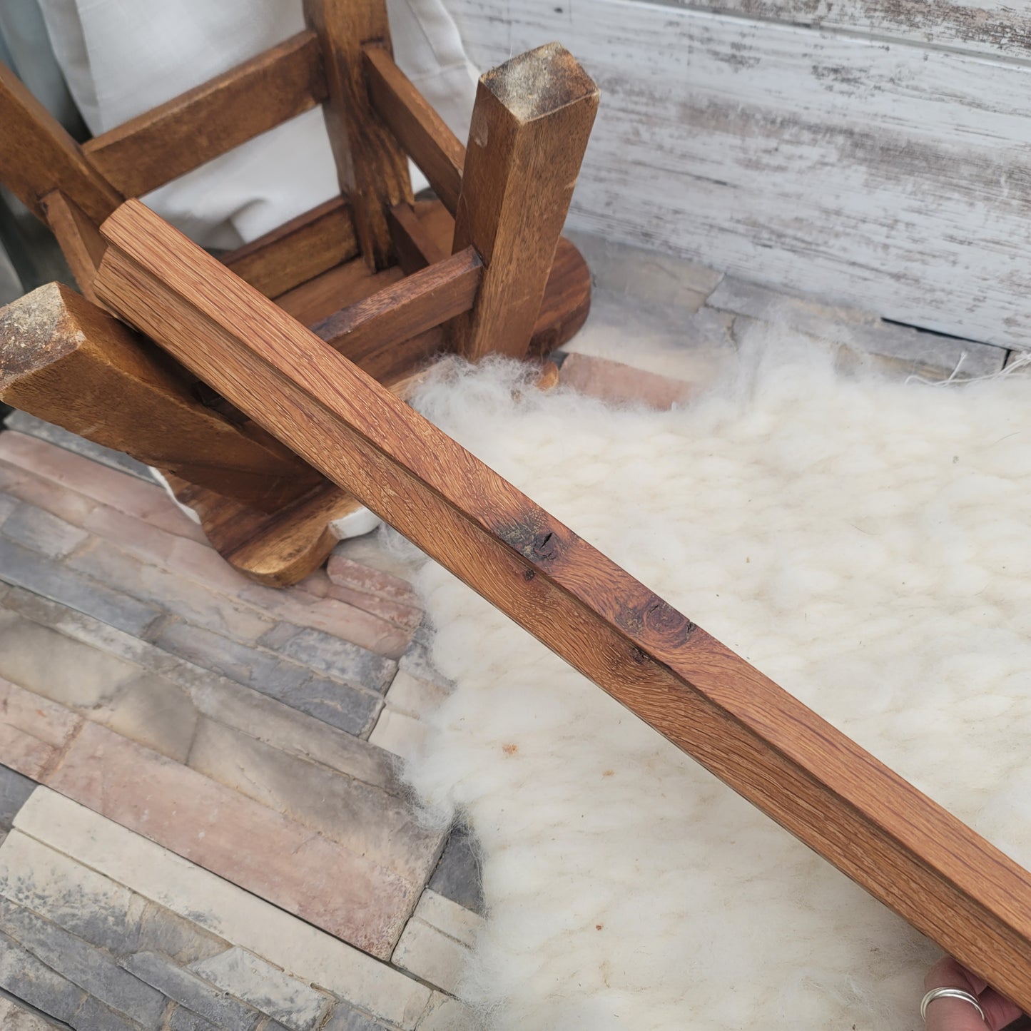 24" Dainty Lady Peg Loom - White Oak - 24-086