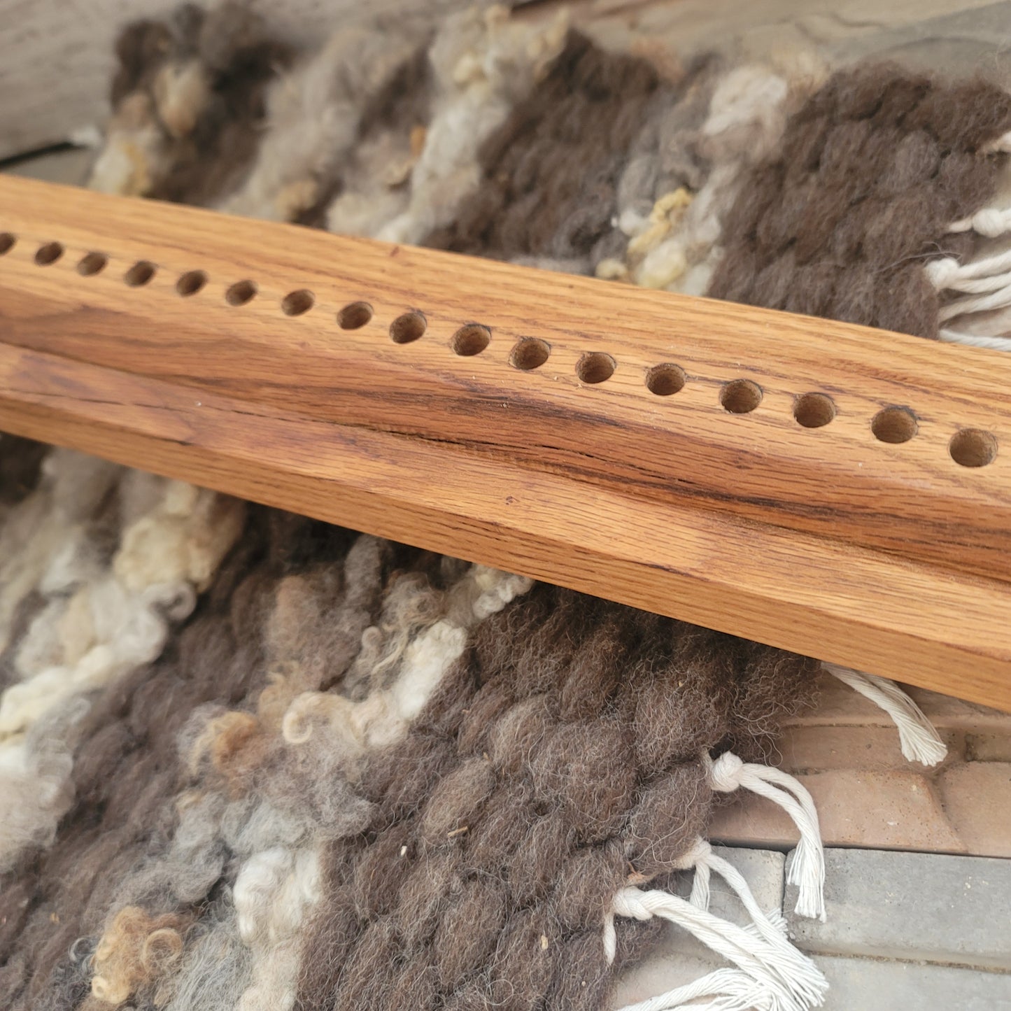 26" Dainty Lady Peg Loom - White Oak - 25-171