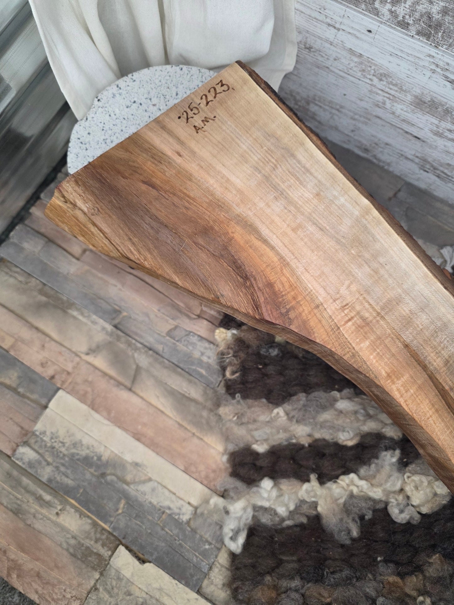 35" Goldilocks Peg Loom - Curved Ambrosia Maple - 25-223