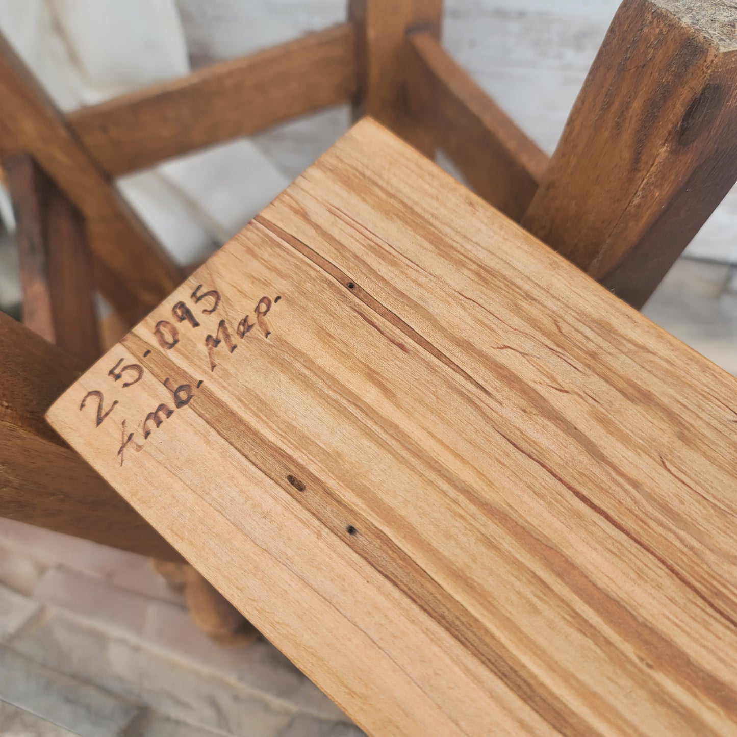 24" Ambrosia Maple Goldilocks Peg Loom - 25-095
