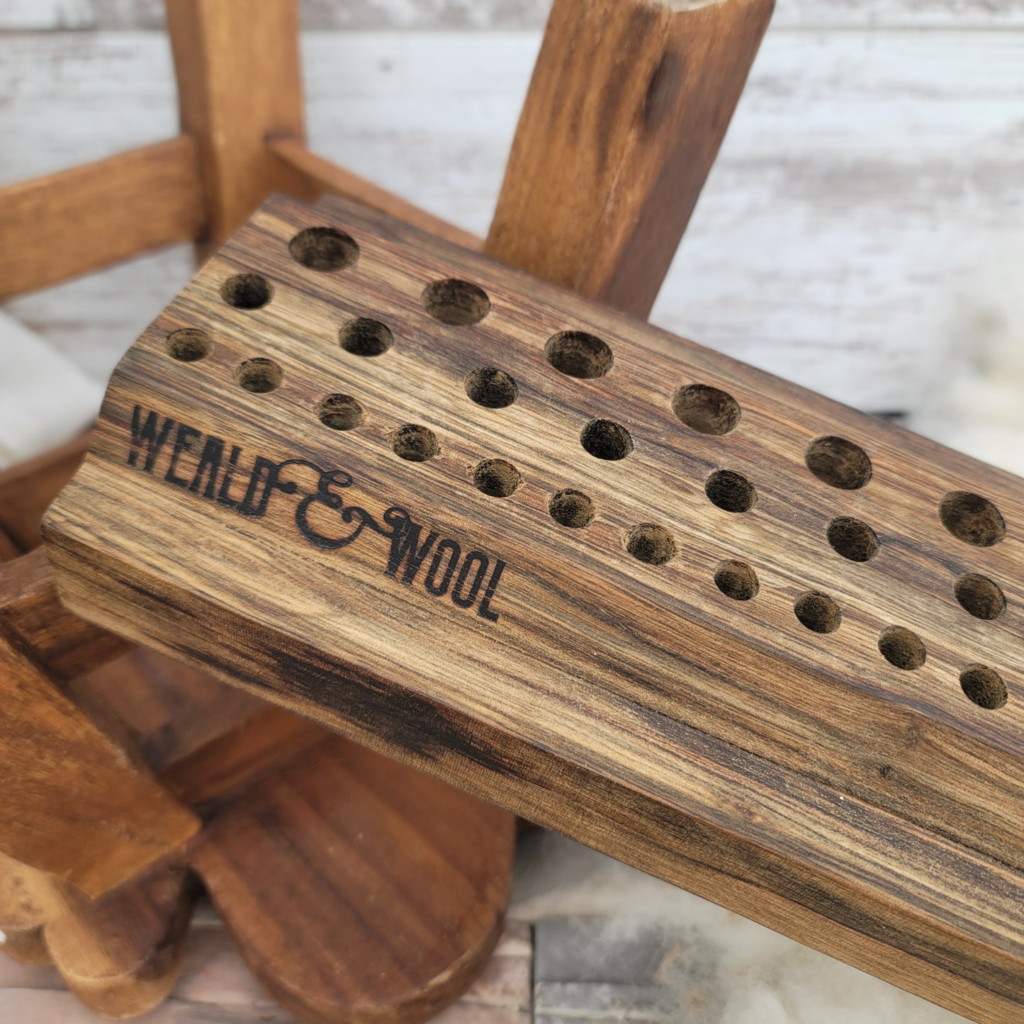 24" Goldilocks Peg Loom - Black Limba - 25-138