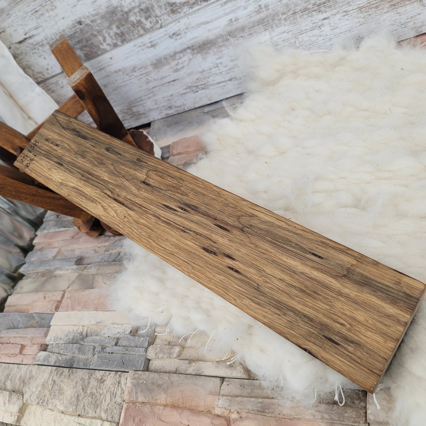 24" Goldilocks Peg Loom - Black Limba - 25-138