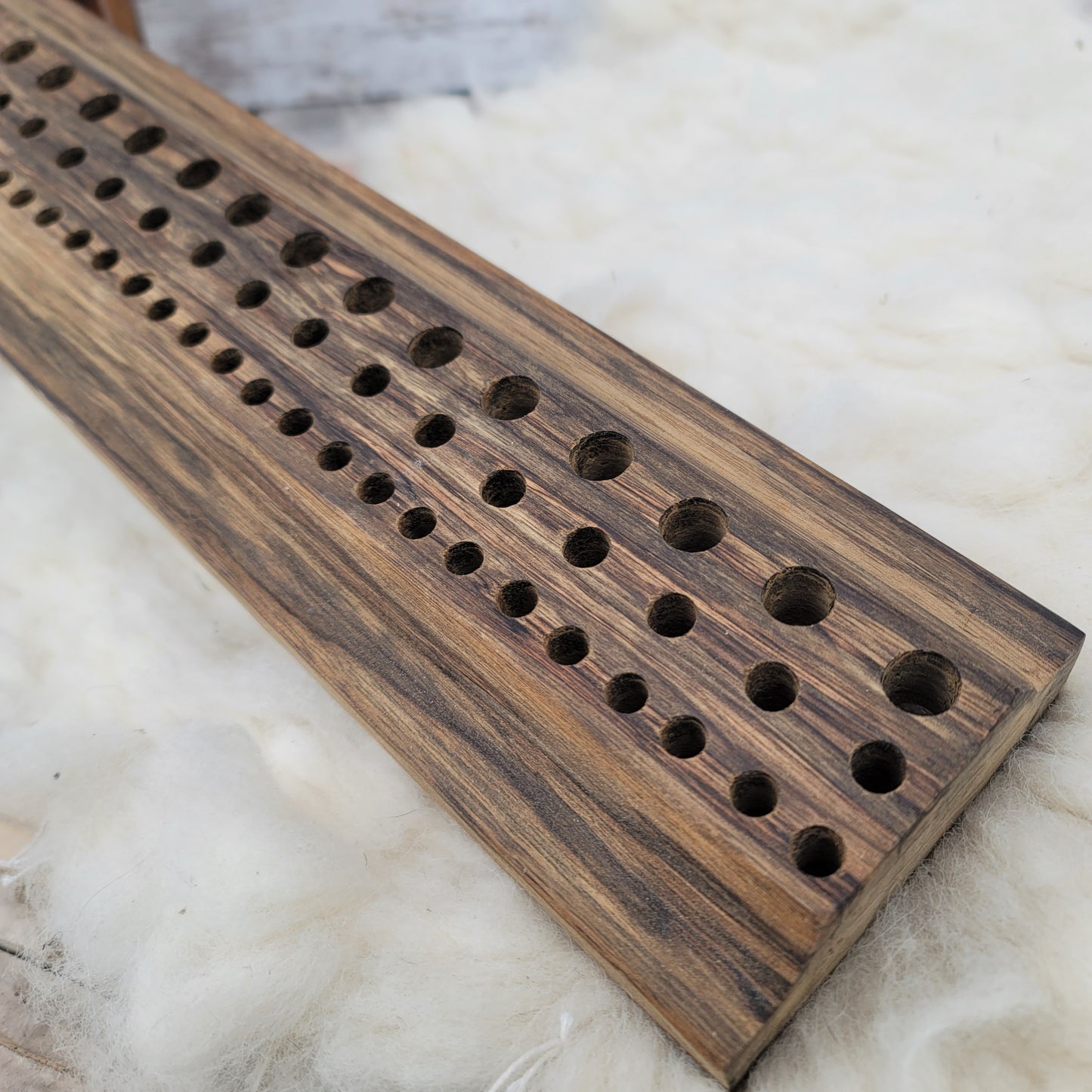 24" Goldilocks Peg Loom - Black Limba - 25-139