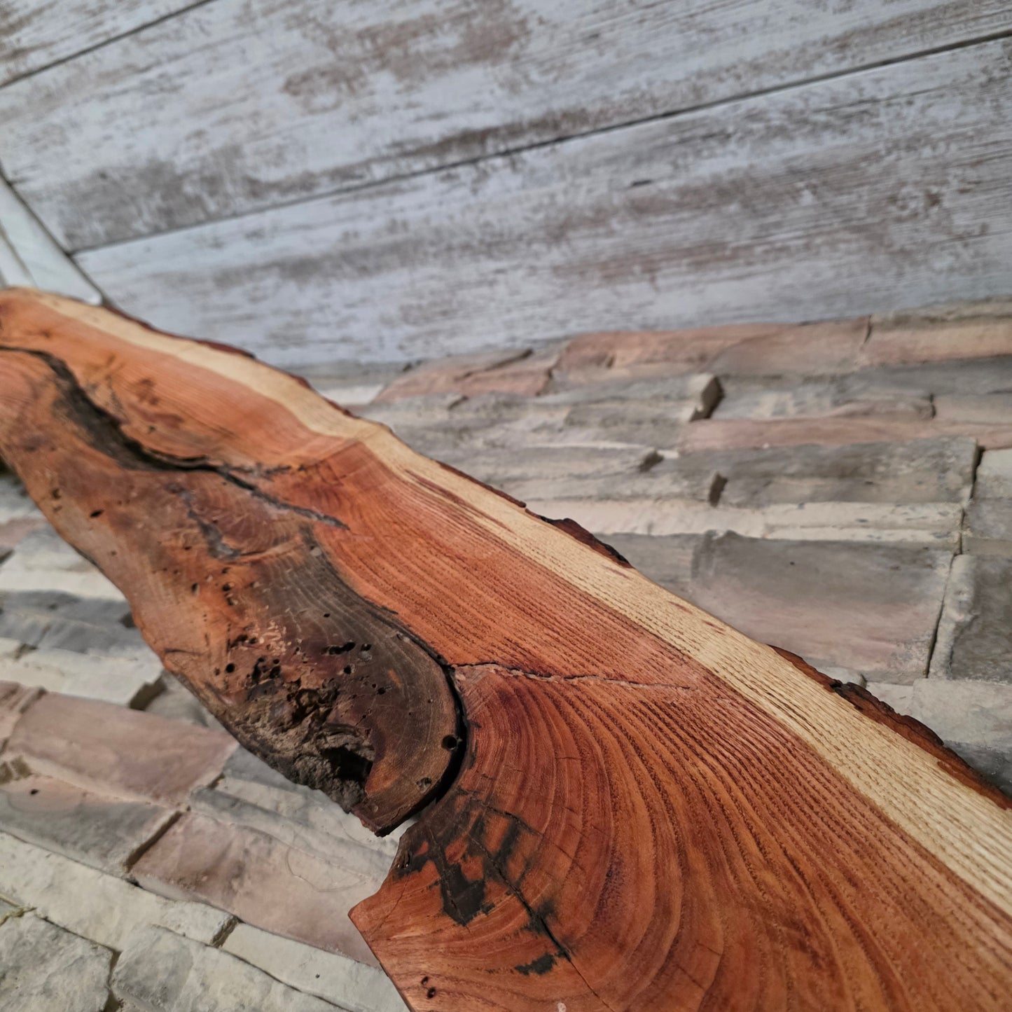 46" Live Edge Locust Goldilocks Peg Loom