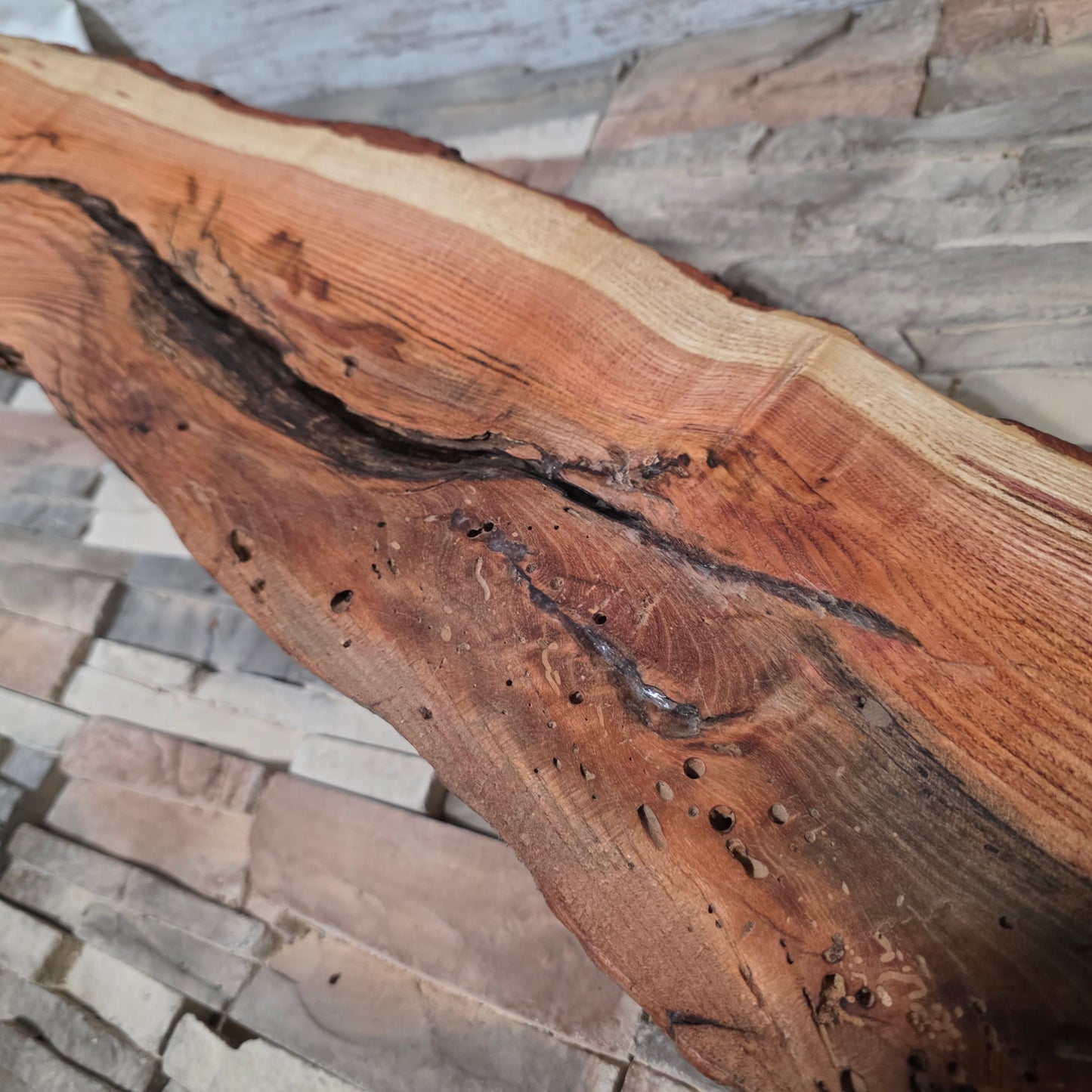 46" Live Edge Locust Goldilocks Peg Loom