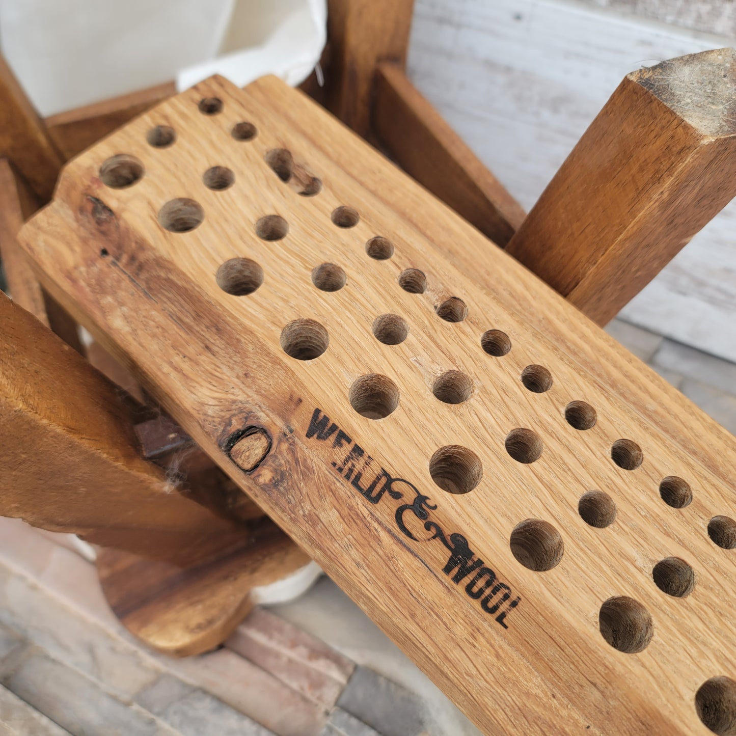 36" Goldilocks Peg Loom - White Tiger Oak - 25-054