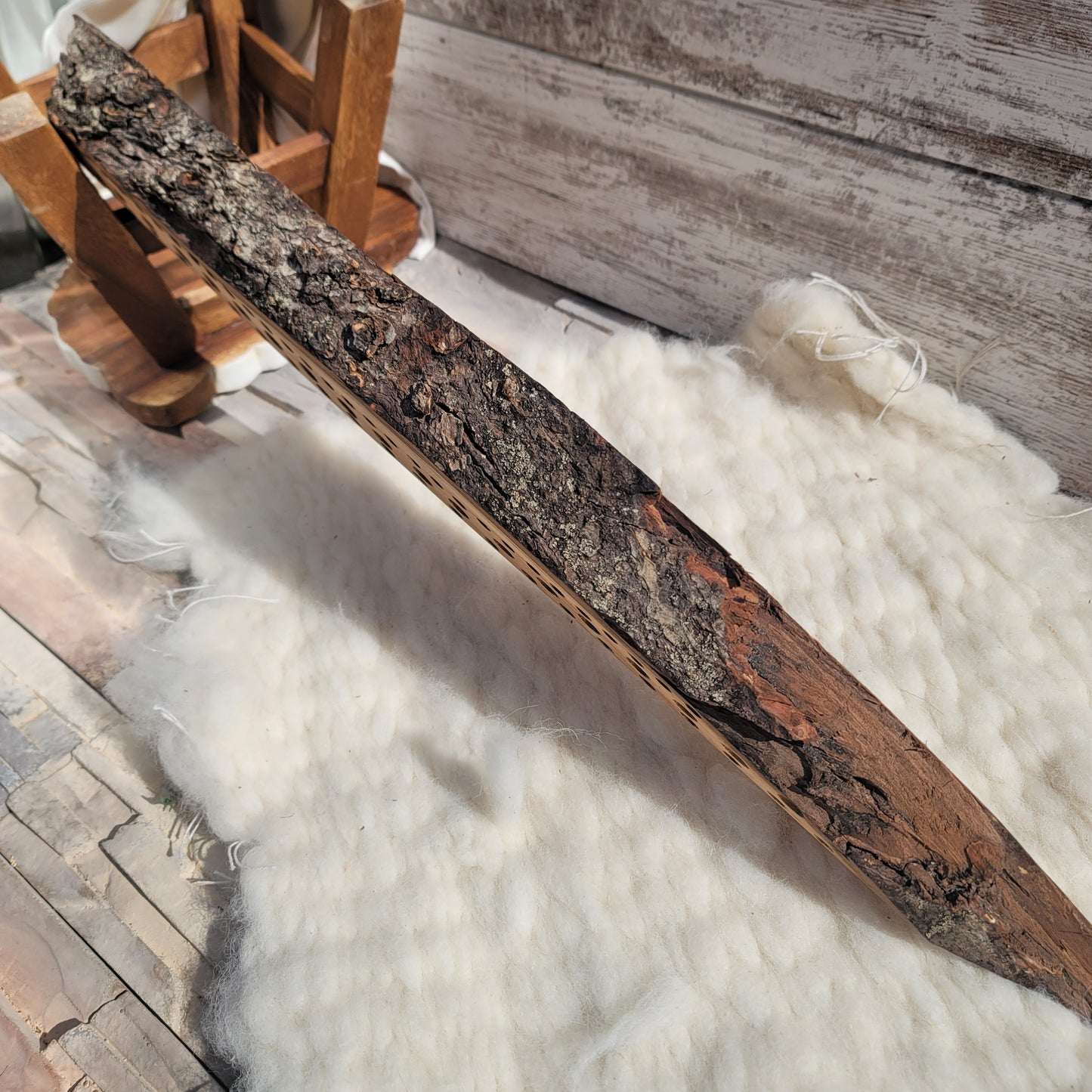 23" Ambrosia Maple Live Edge Goldilocks Peg Loom - 25-100