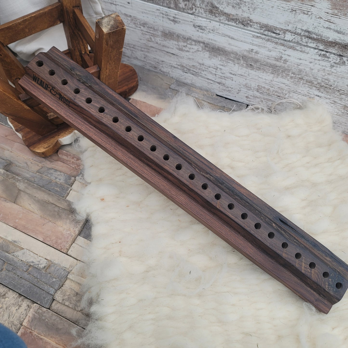 24" OG Peg Loom Black Walnut - 25-065