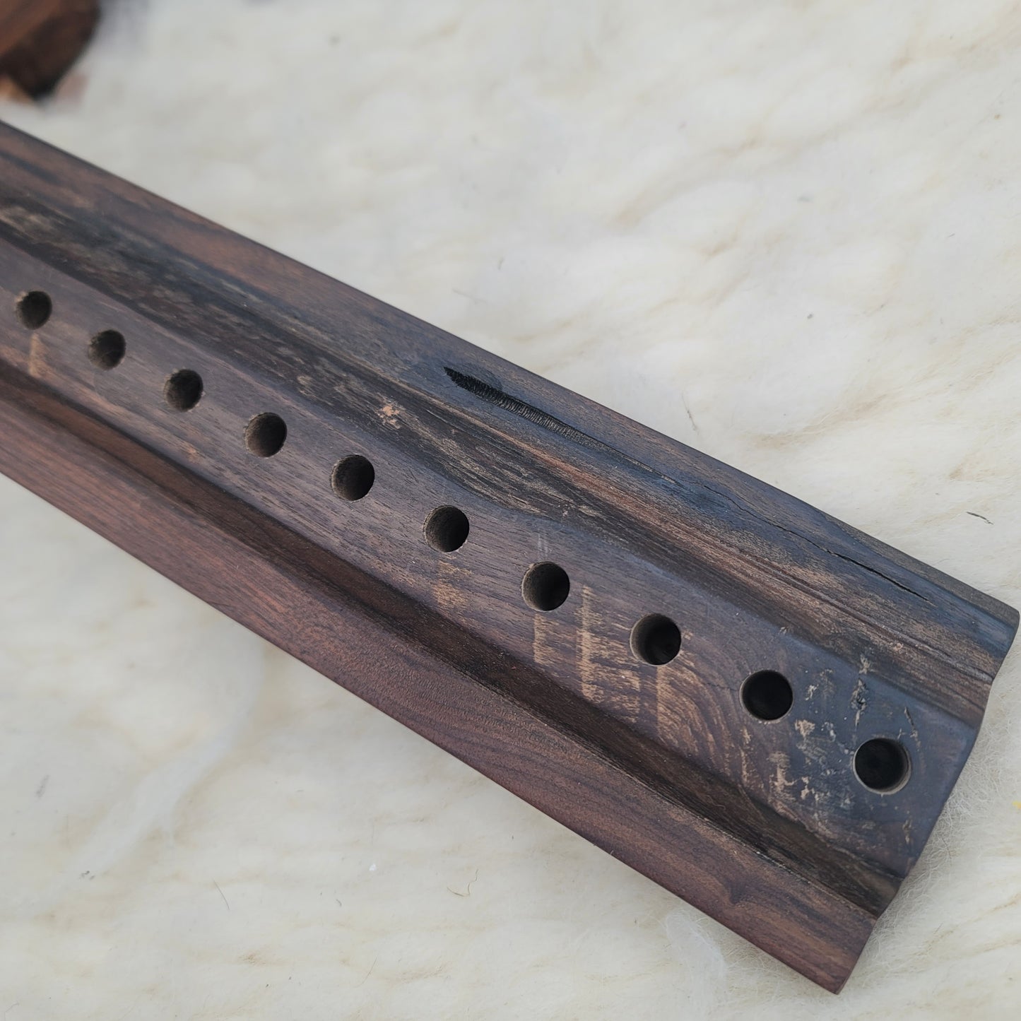 24" OG Peg Loom Black Walnut - 25-065