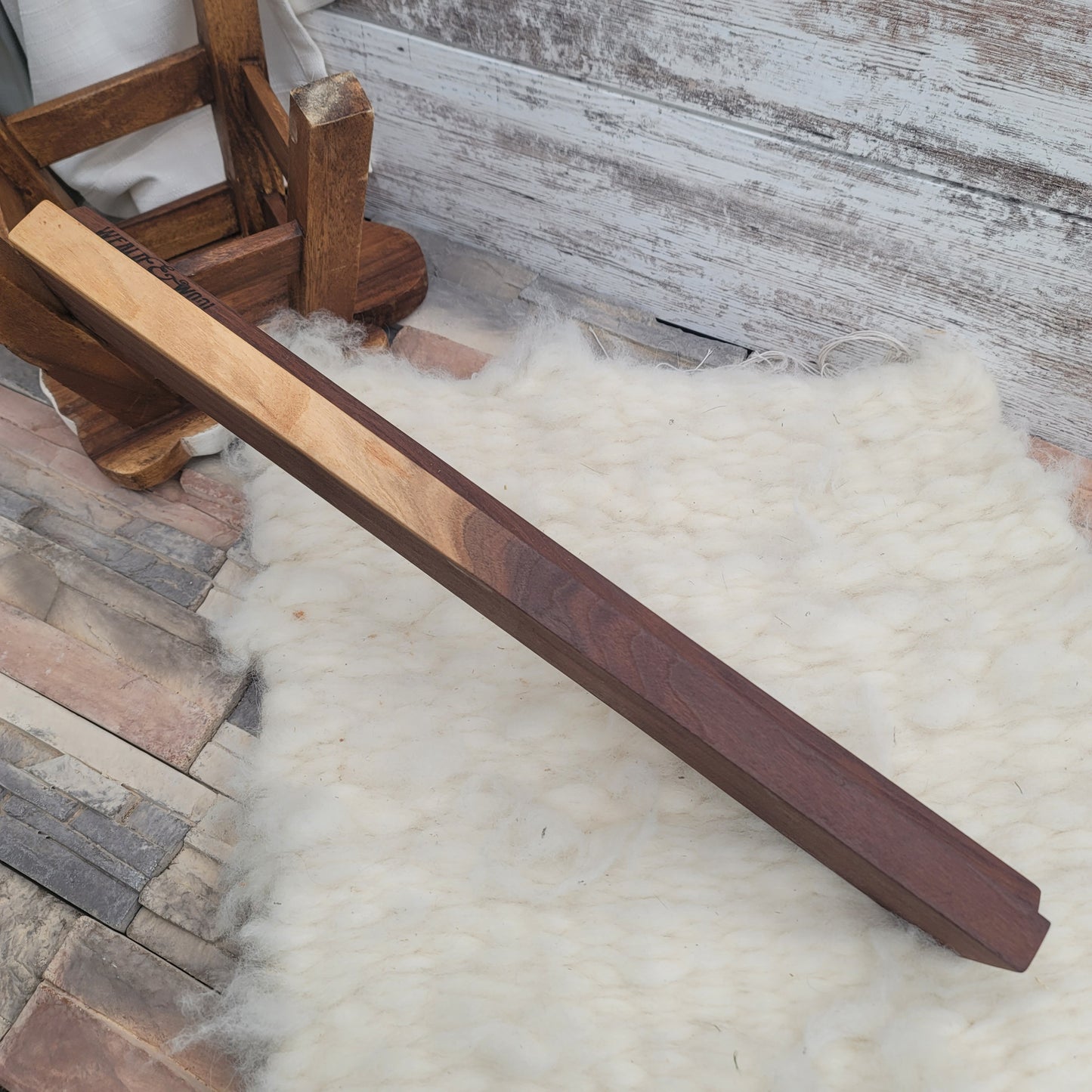 24" OG Peg Loom Black Walnut - 25-136