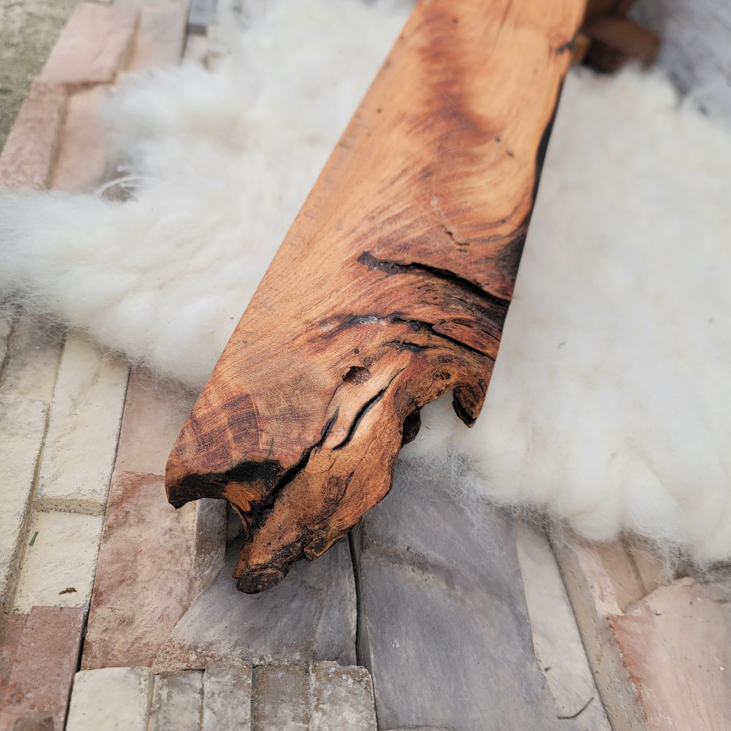 29" 2 Row Peg Loom - Black Locust - Live Edge - 25-093