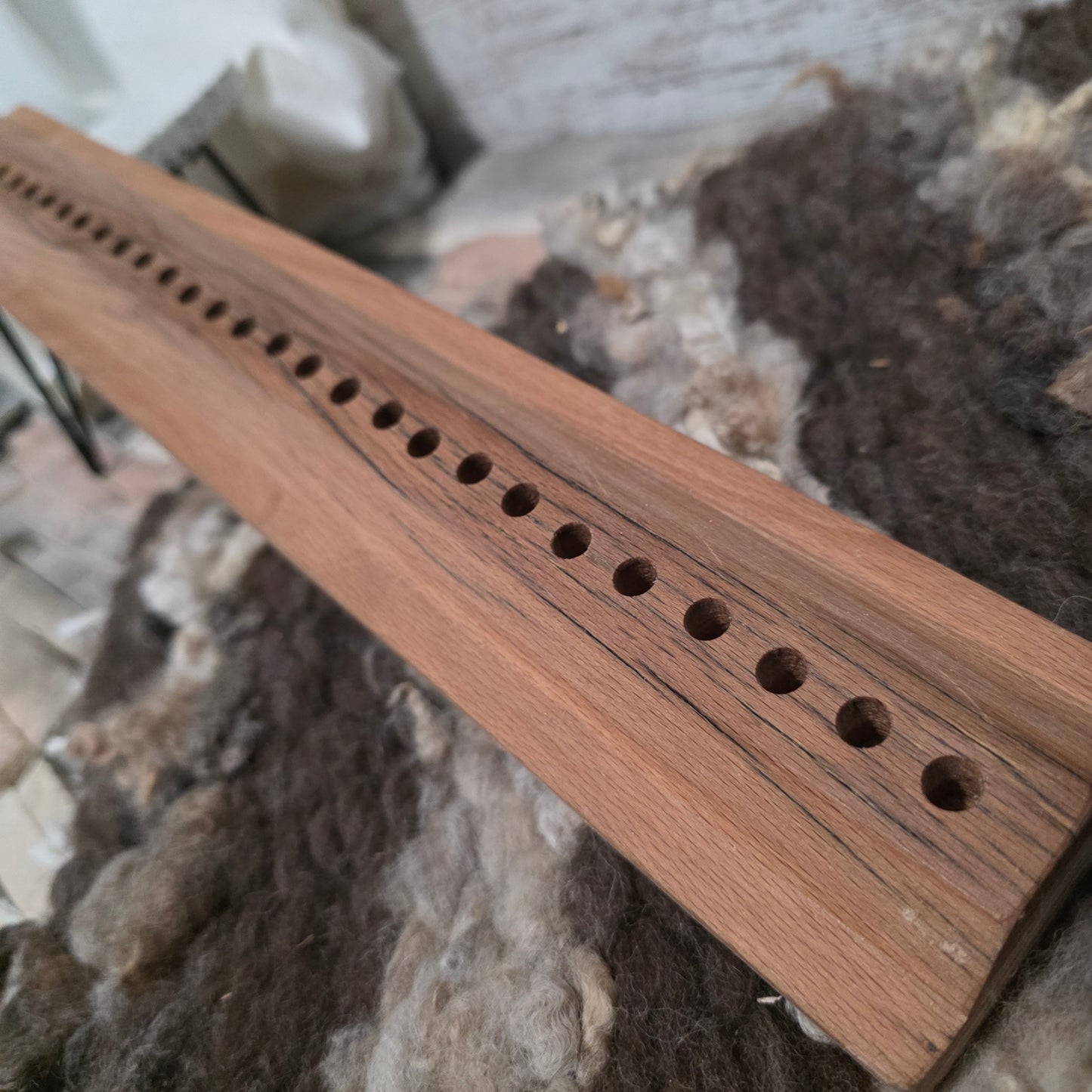 20" Dainty Lady Peg Loom - Red Oak