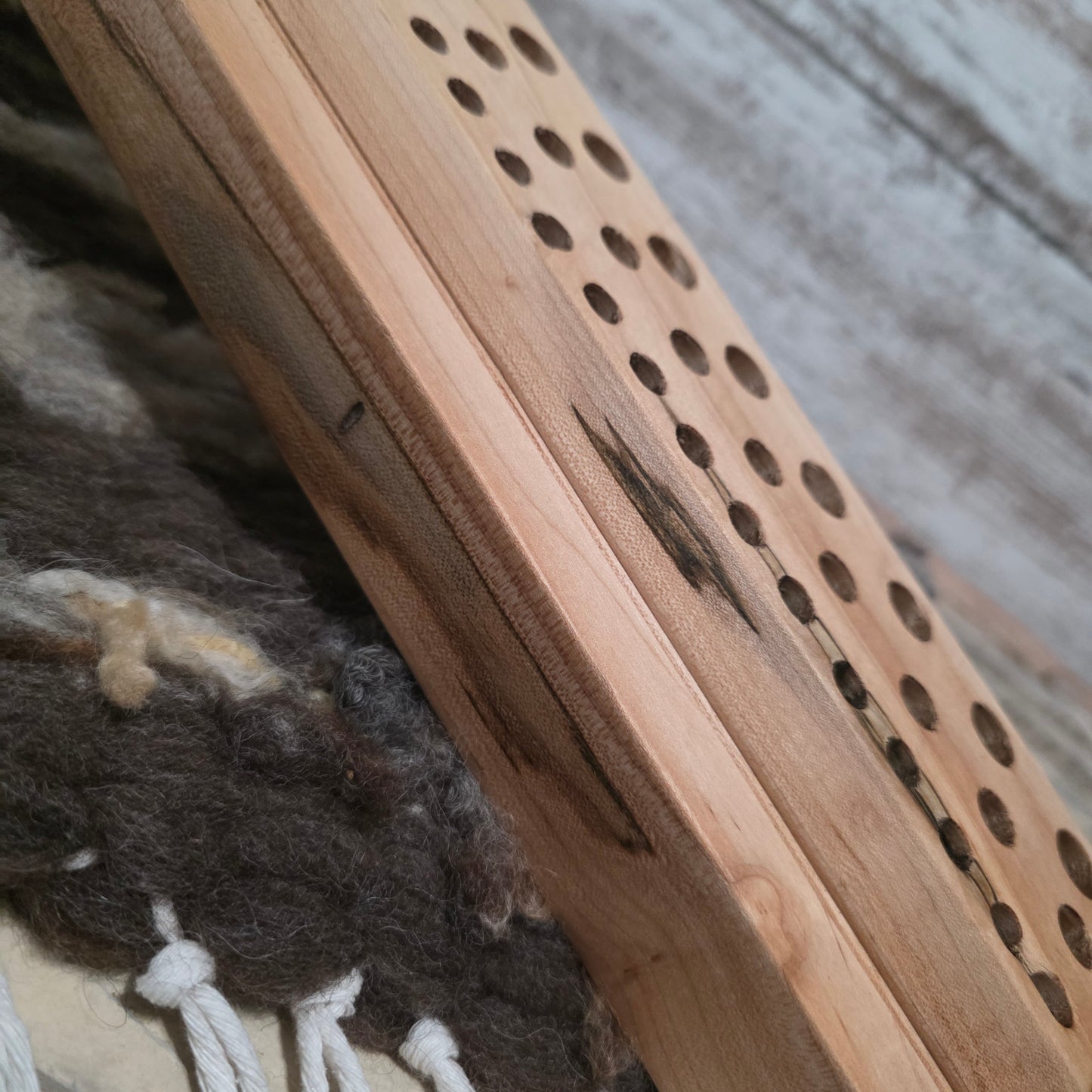 24" Ambrosia Maple Goldilocks Peg Loom - 25-251