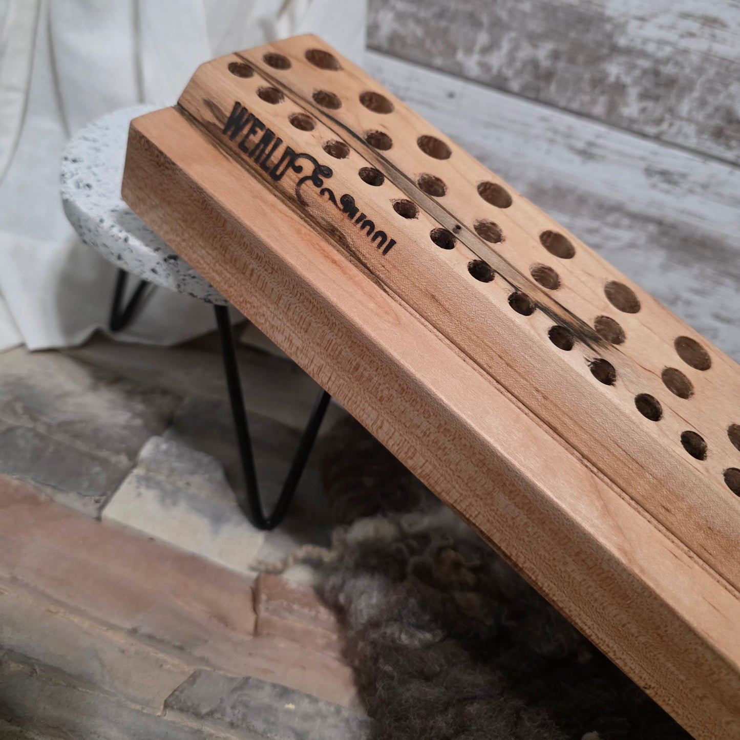 24" Ambrosia Maple Goldilocks Peg Loom - 25-251