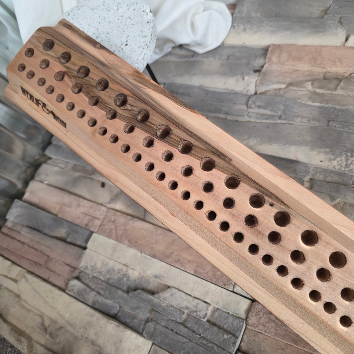 20" Grubby Maple Goldilocks Peg Loom