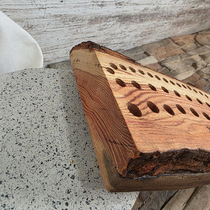 20" Live Edge Locust Goldilocks Peg Loom