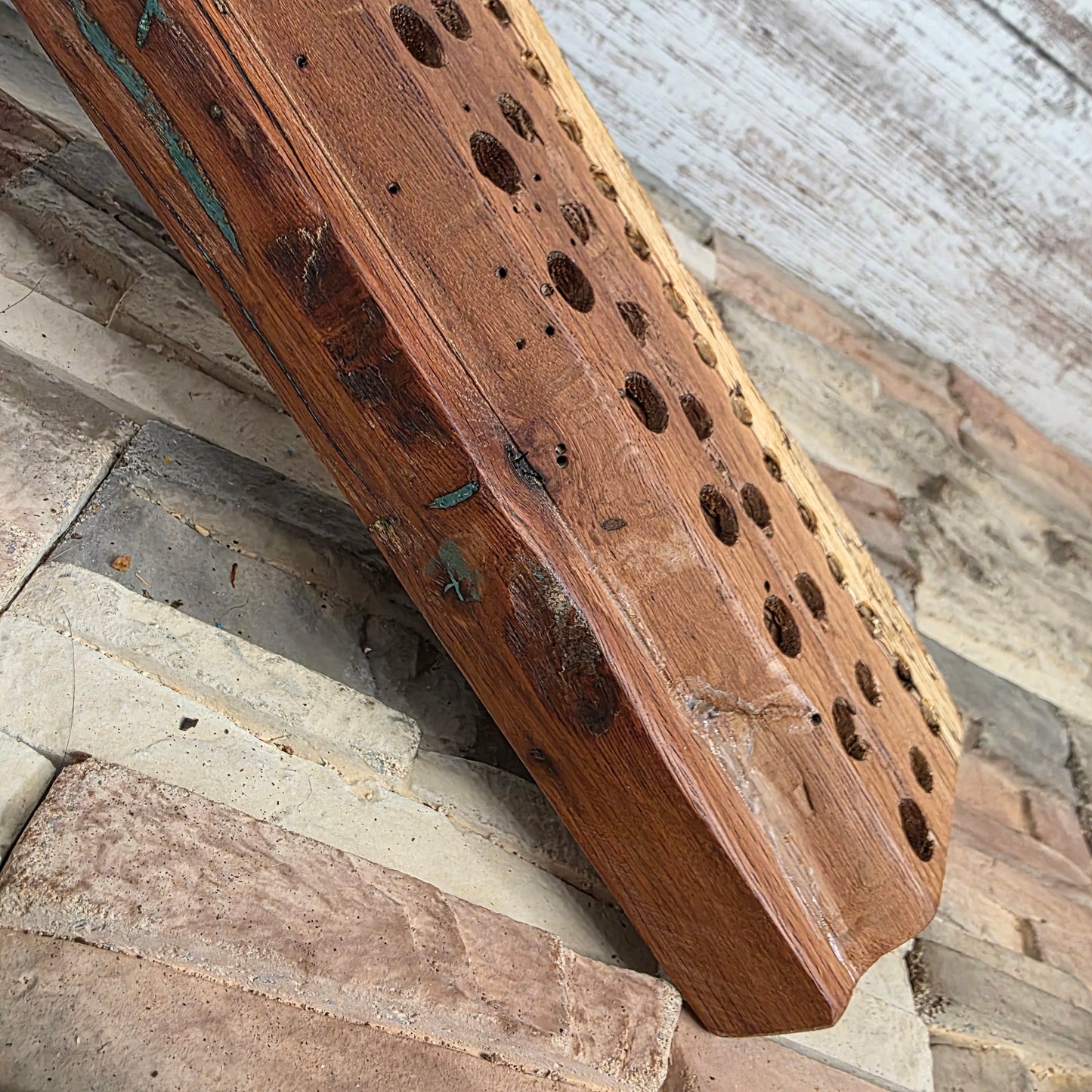 20" Live Edge White Tiger Oak Goldilocks Peg Loom