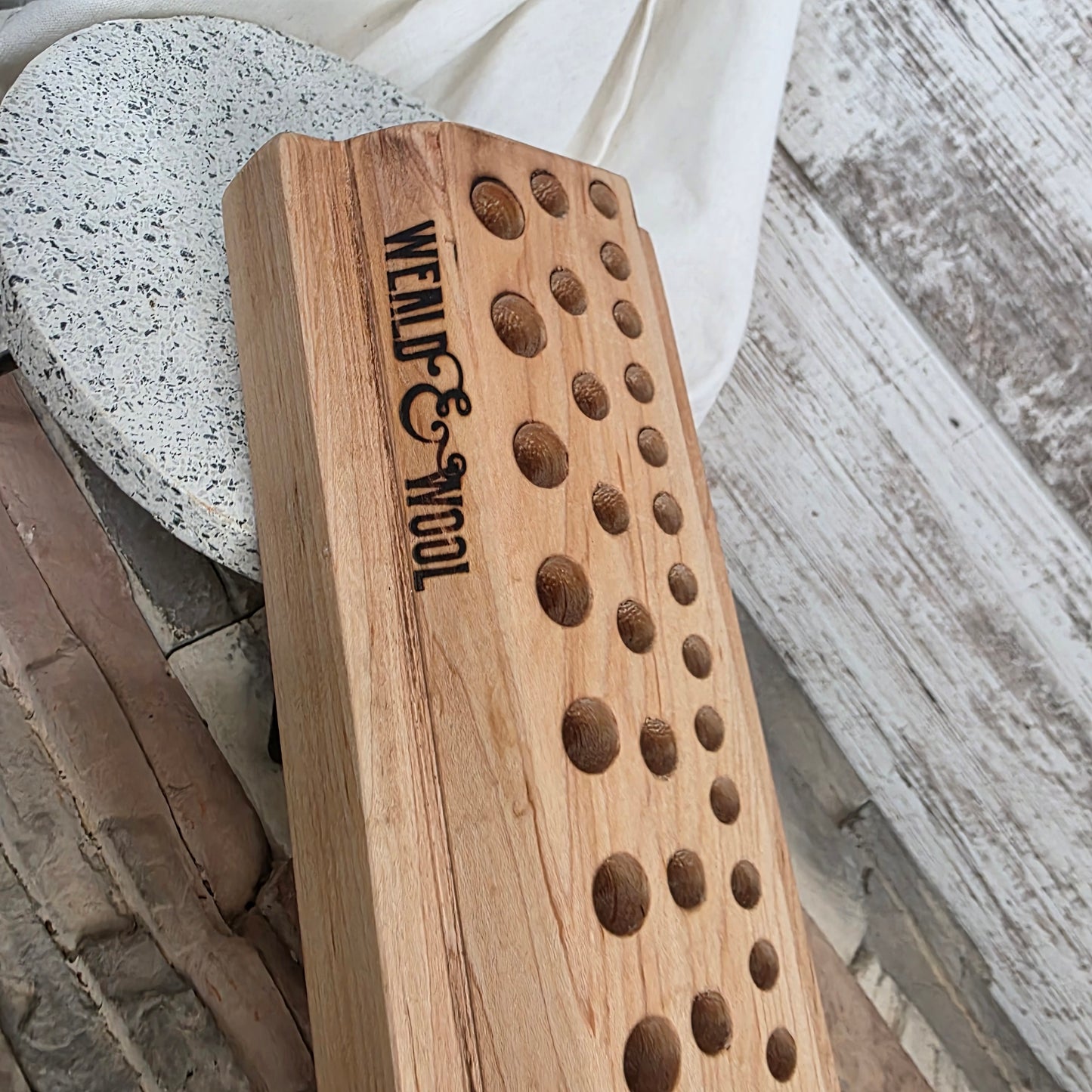 24" Quilted Maple Goldilocks Peg Loom