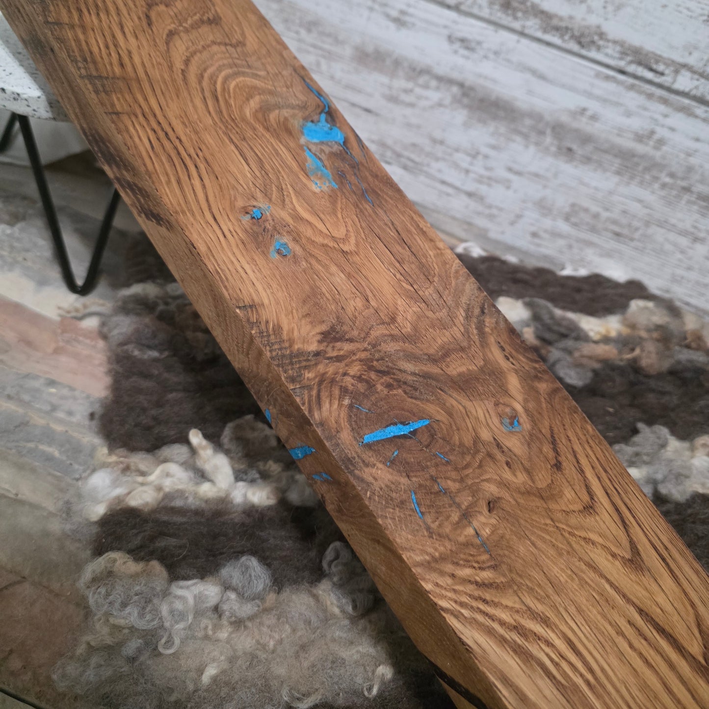 24" Goldilocks Peg Loom - White Tiger Oak with Blue Sparkles - 25-237