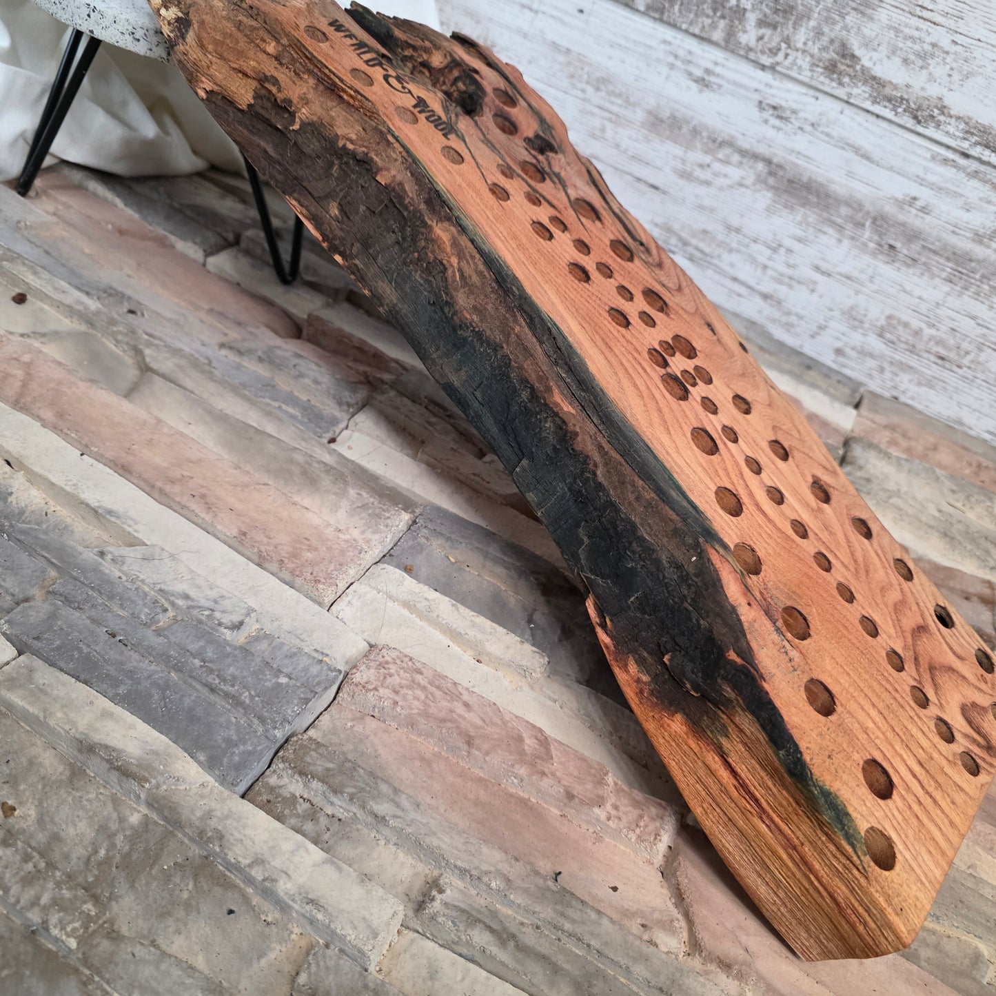 18" Live Edge Locust Goldilocks Peg Loom