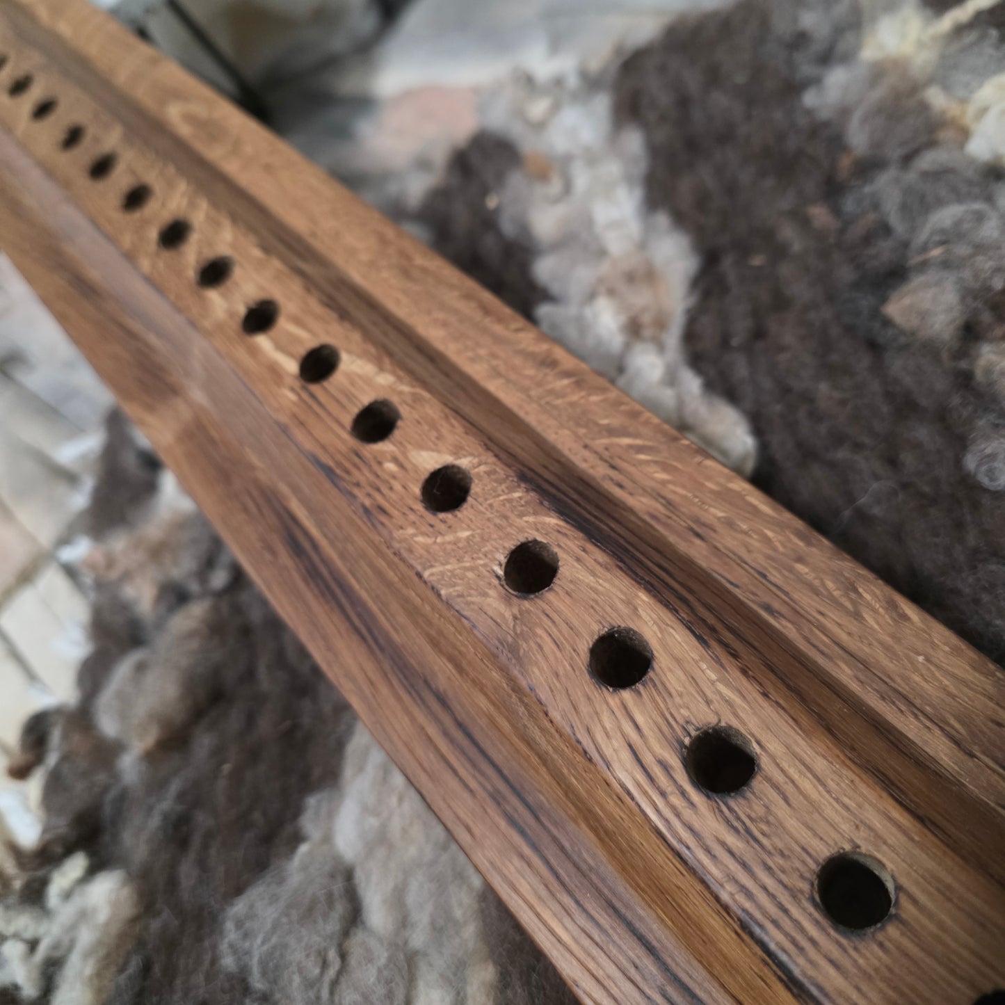 24" OG Peg Loom - White Tiger Oak