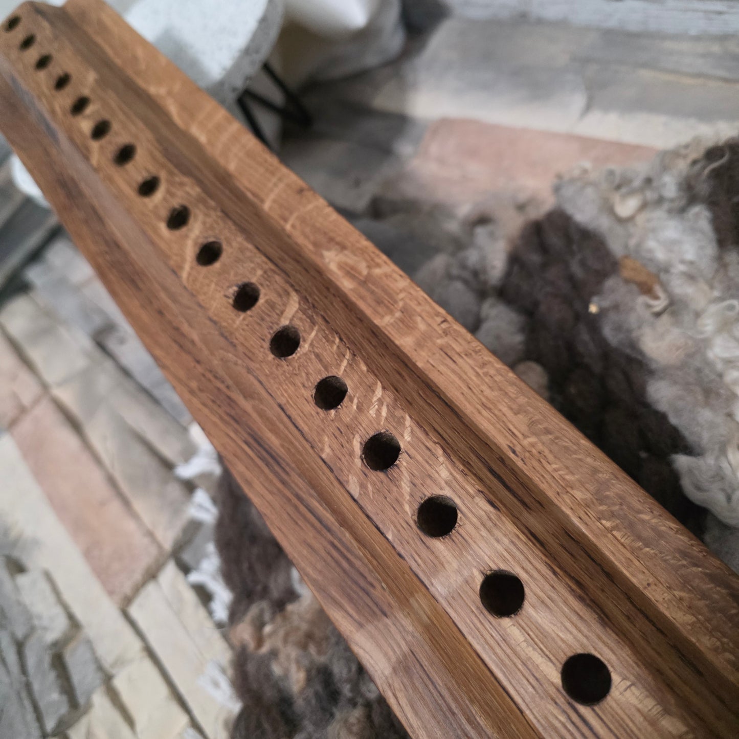 24" OG Peg Loom - White Tiger Oak