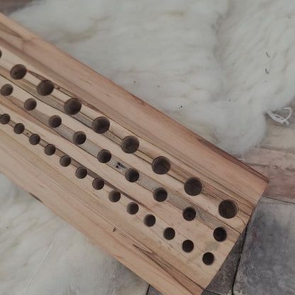 24" Ambrosia Maple Goldilocks Peg Loom - 25-106