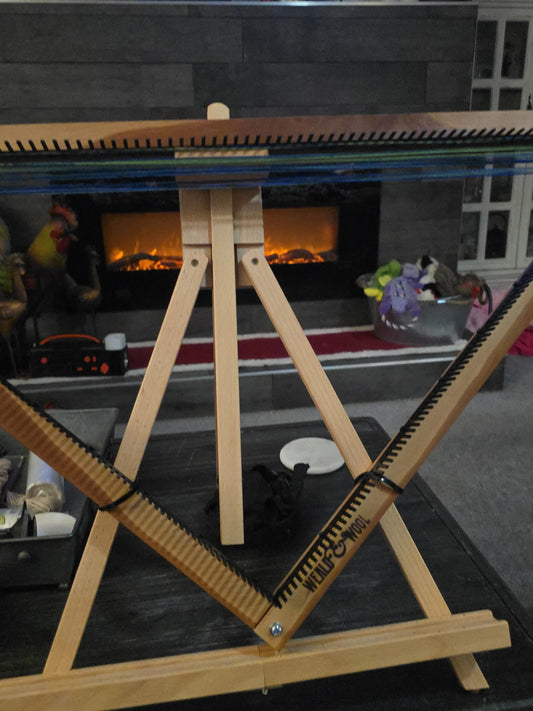 31" Triangle Loom